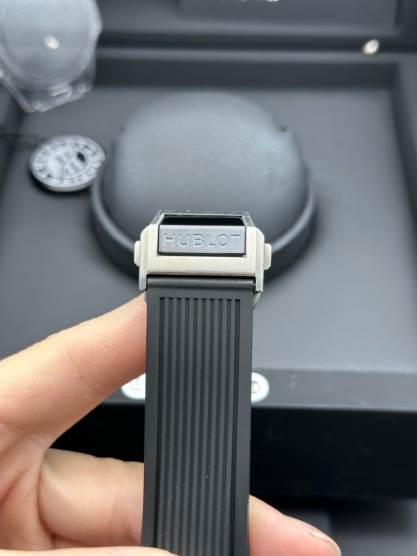 Hublot 411.NM.1170.RX detail 4