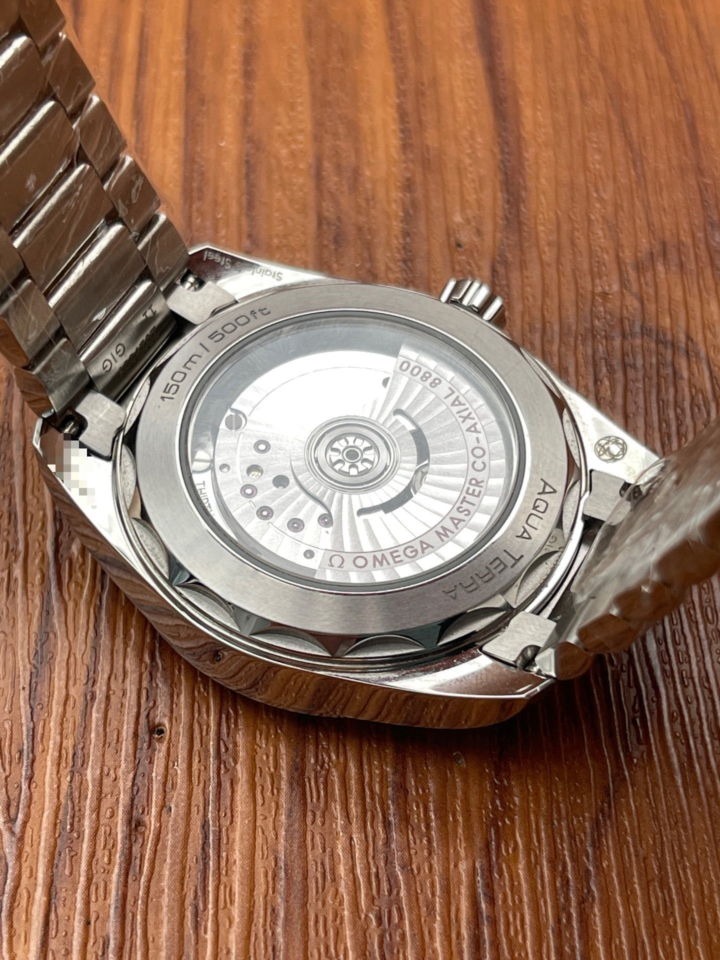 Omega 220.10.38.20.03.005 detail 3