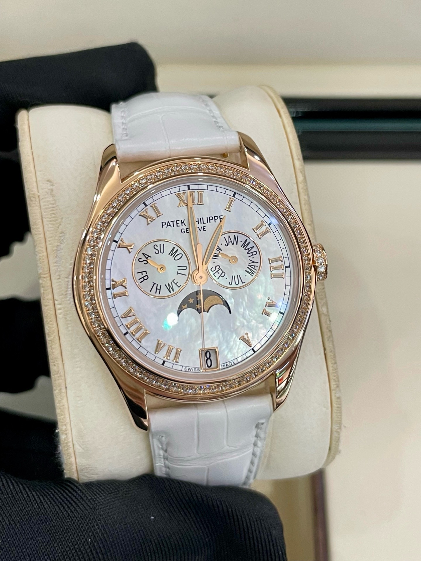 Patek Philippe 4936R