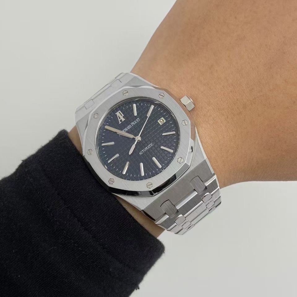Audemars Piguet 15300ST.OO.1220ST.02 detail 6