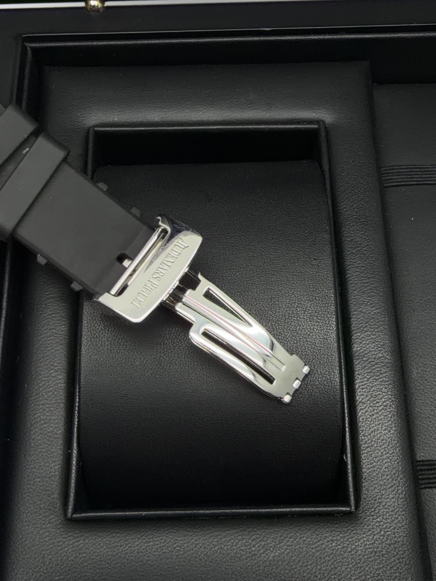 Audemars Piguet 26170ST.OO.D101CR.02 detail 5