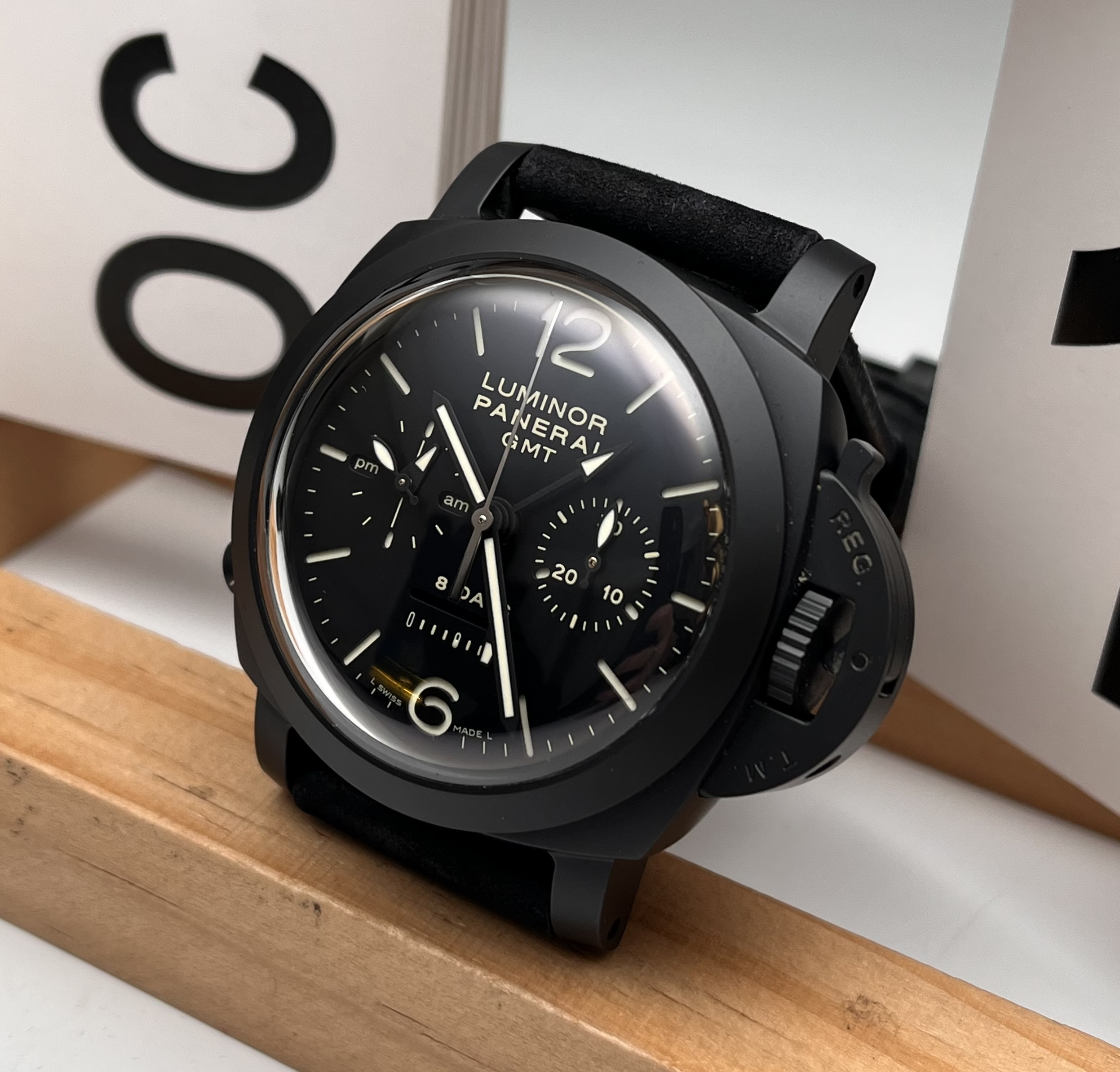 Panerai PAM00317 detail 1