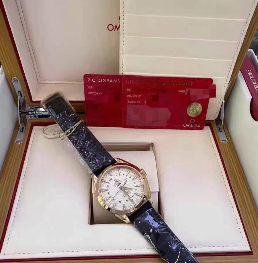 Omega 231.53.43.22.02.001