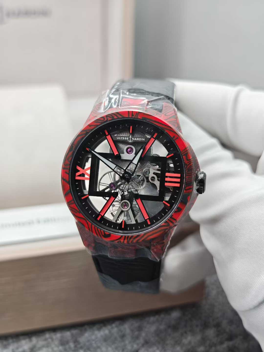 Ulysse Nardin 3713-260 / MAGMA detail 1