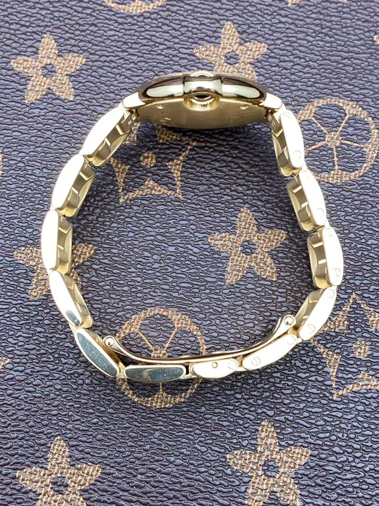 Cartier W69001Z2 detail 4