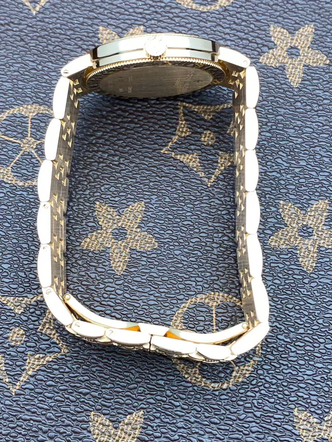 Vacheron Constantin 25553 / Q01R-9696 detail 5