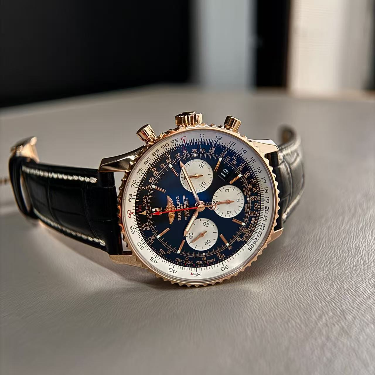 Breitling RB012012.BA49.435X.R20BA.1 detail 2