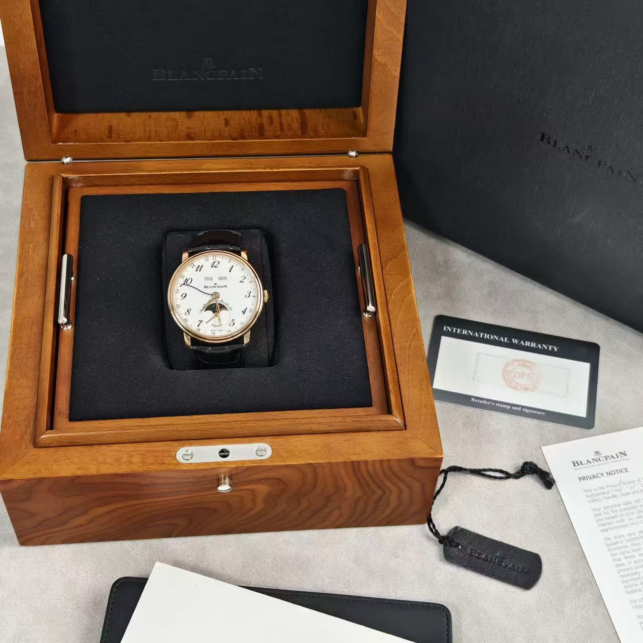 Blancpain 6639A-3631-55B detail 3