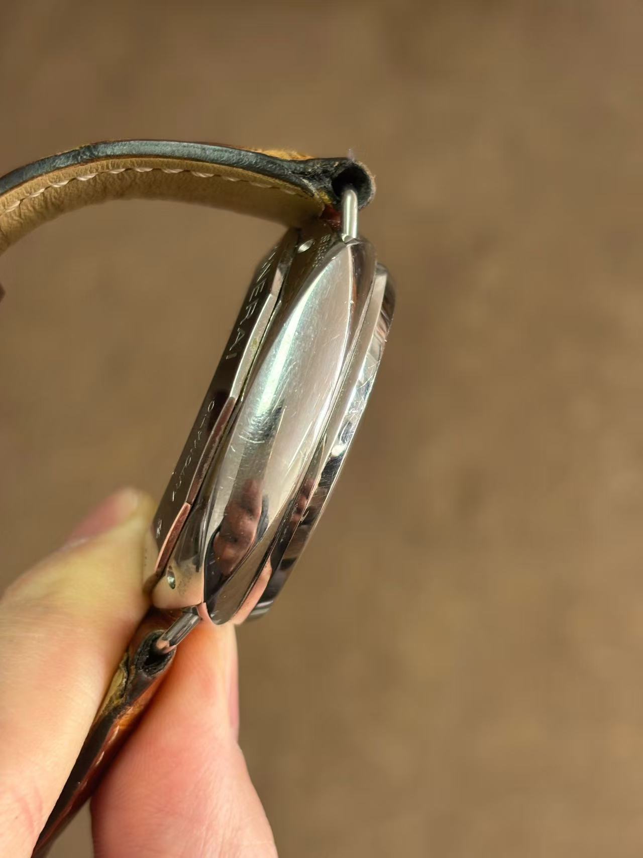 Panerai PAM00323 detail 1