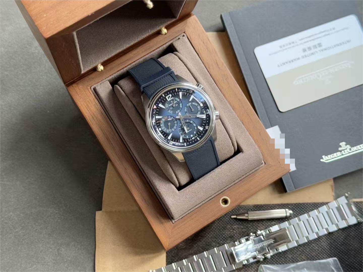 Jaeger-LeCoultre Q9088180 detail 4