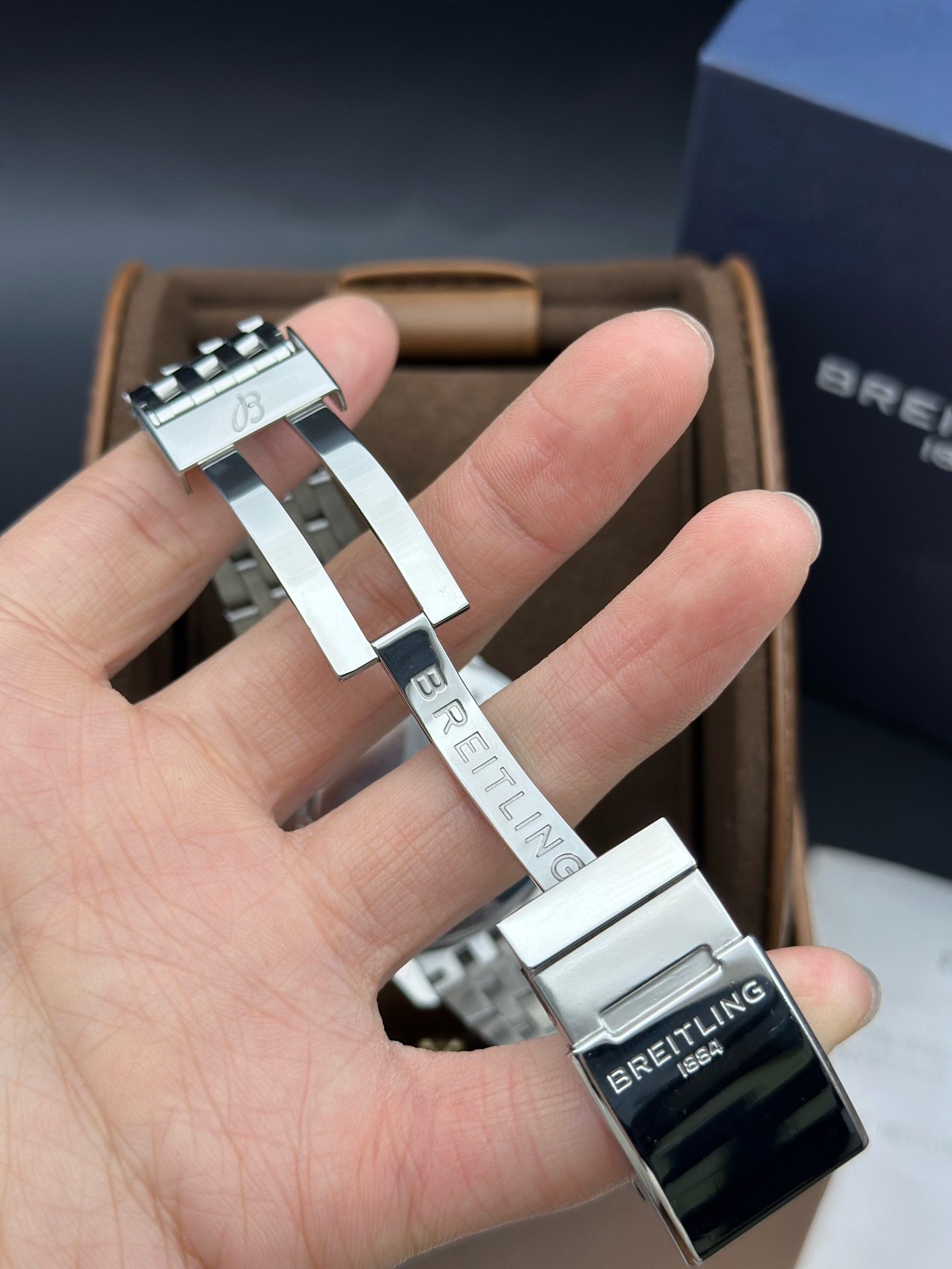 Breitling A17326211C1A1 detail 1