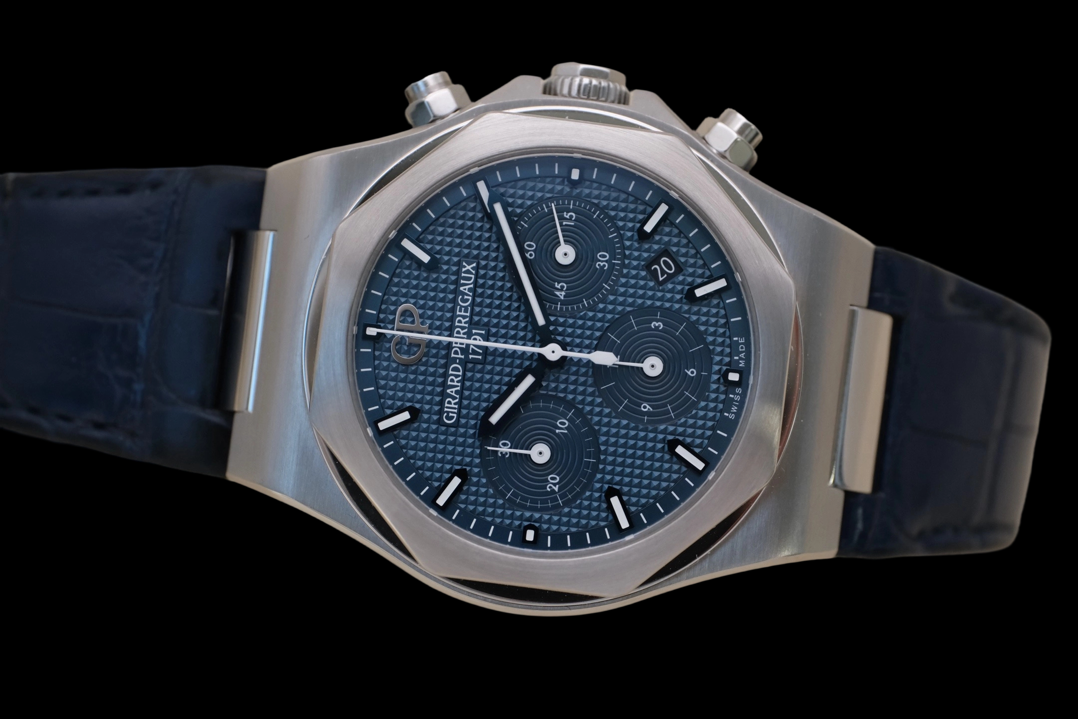 Girard Perregaux 81020-11-431-BB4A detail 2