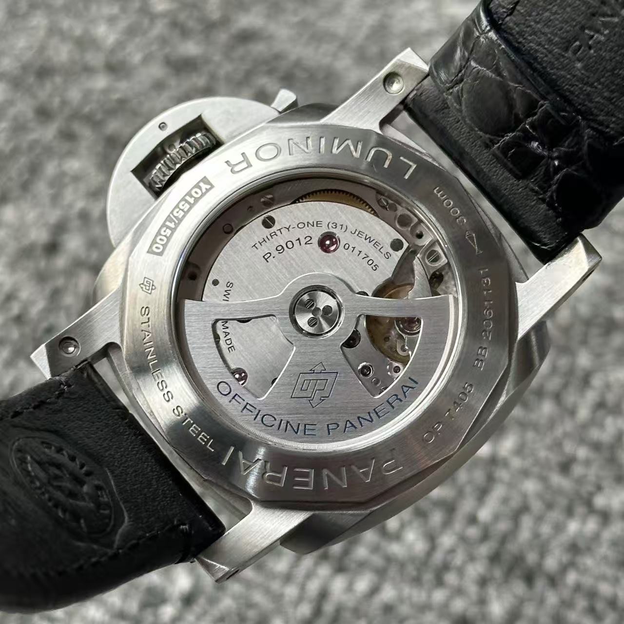 Panerai PAM01360 detail 6