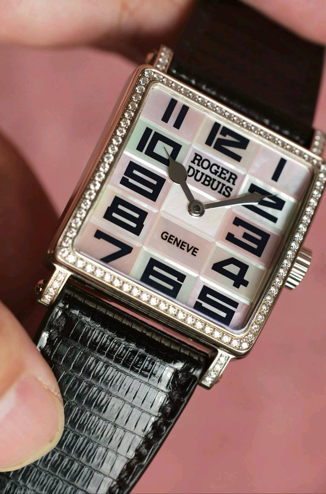 Roger Dubuis Vintage detail 1