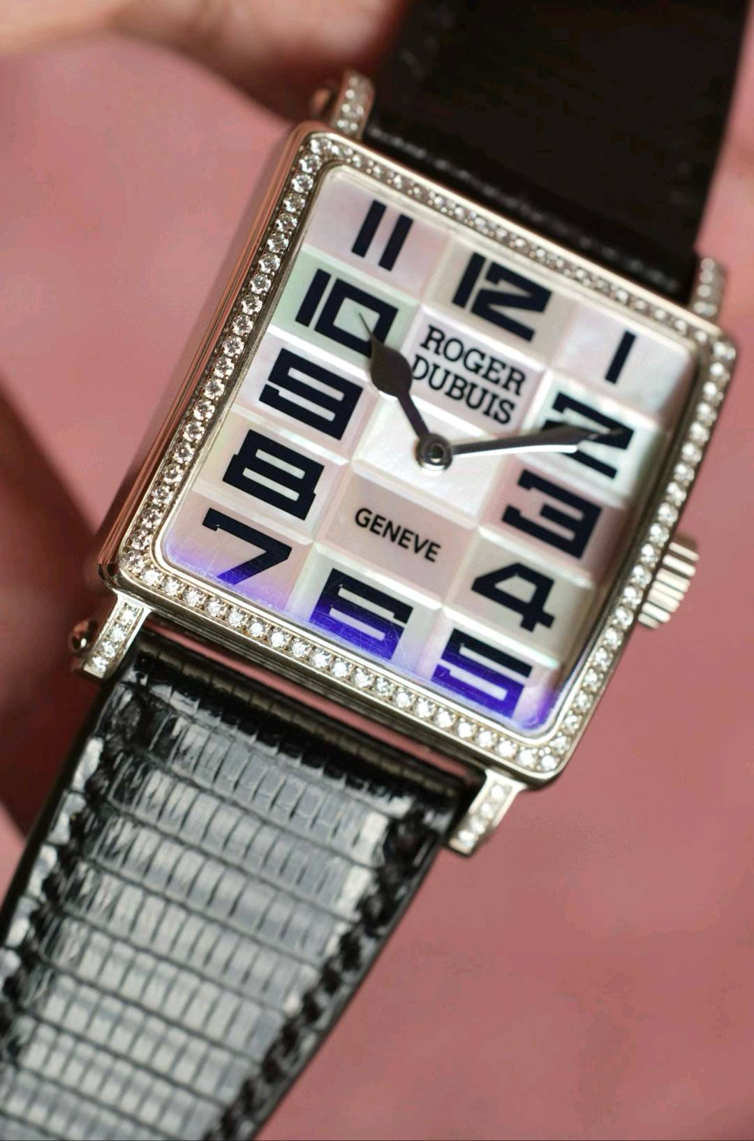 Roger Dubuis Vintage detail 4