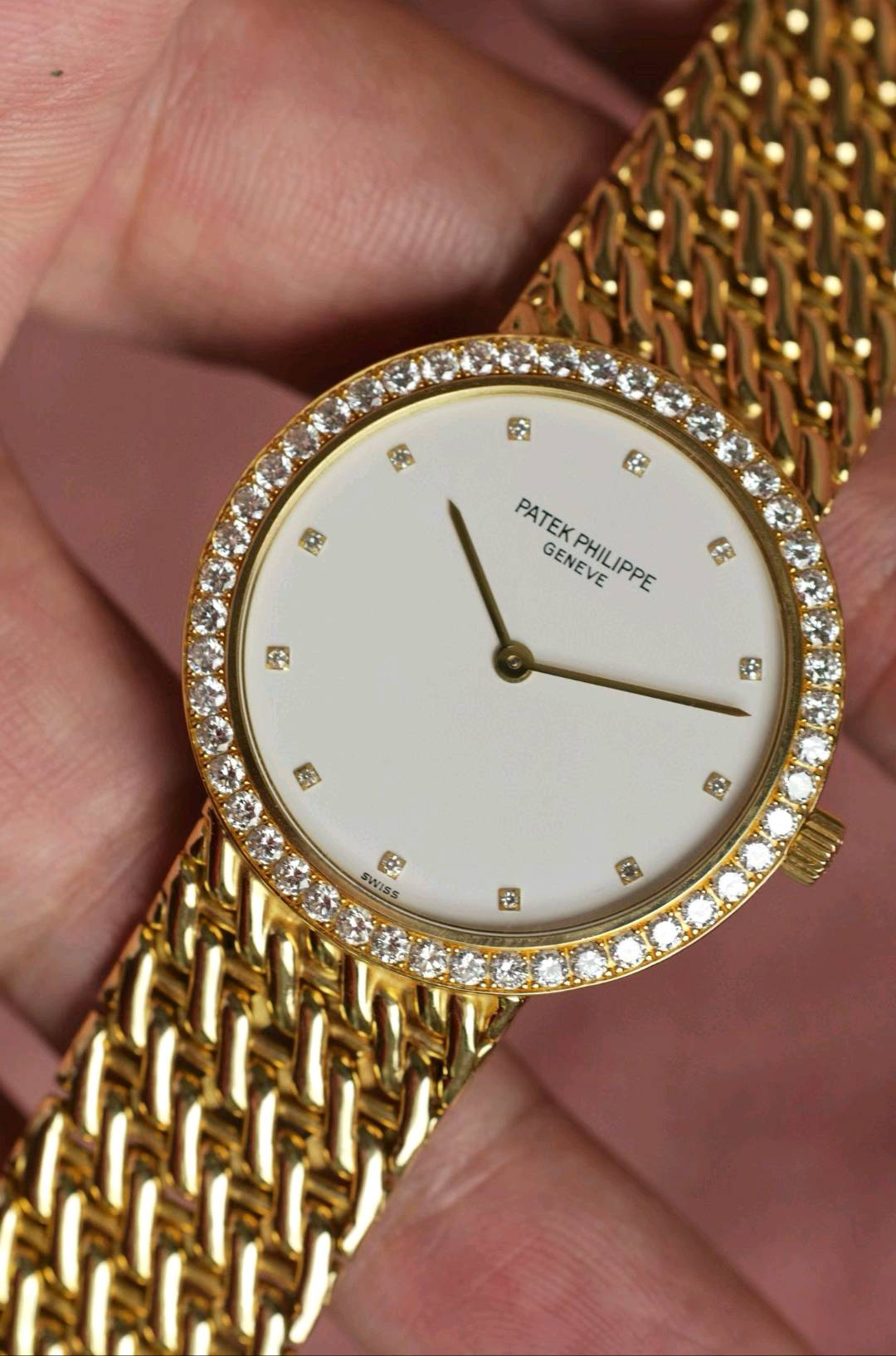 Patek Philippe Ref.3393J detail 1