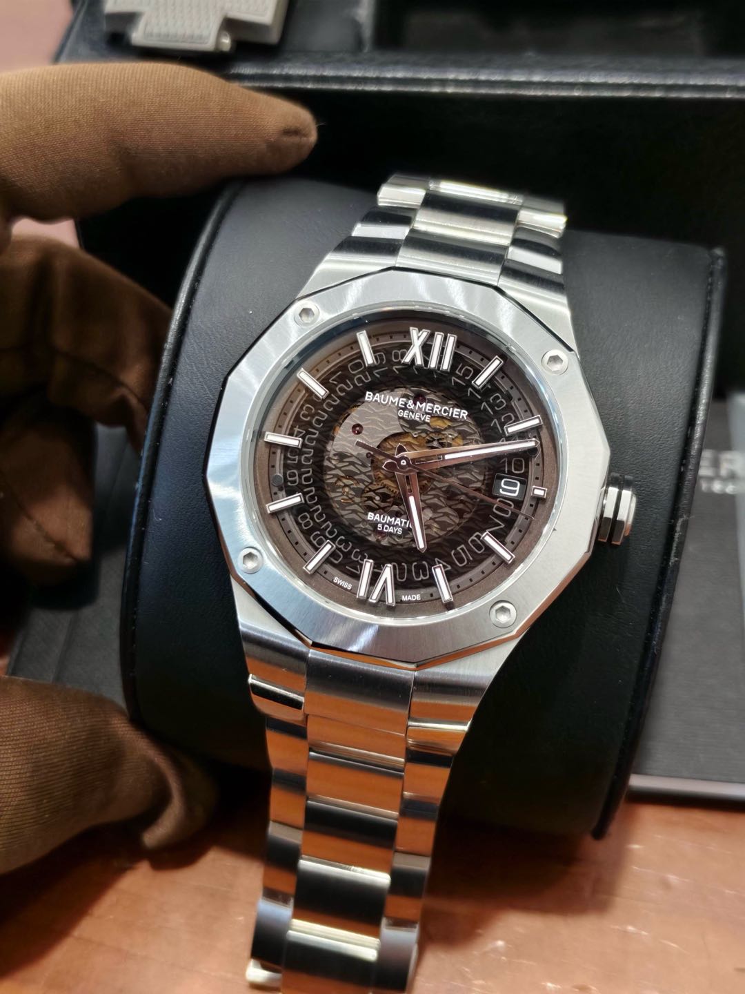 Baume & Mercier M0A10702 detail 1