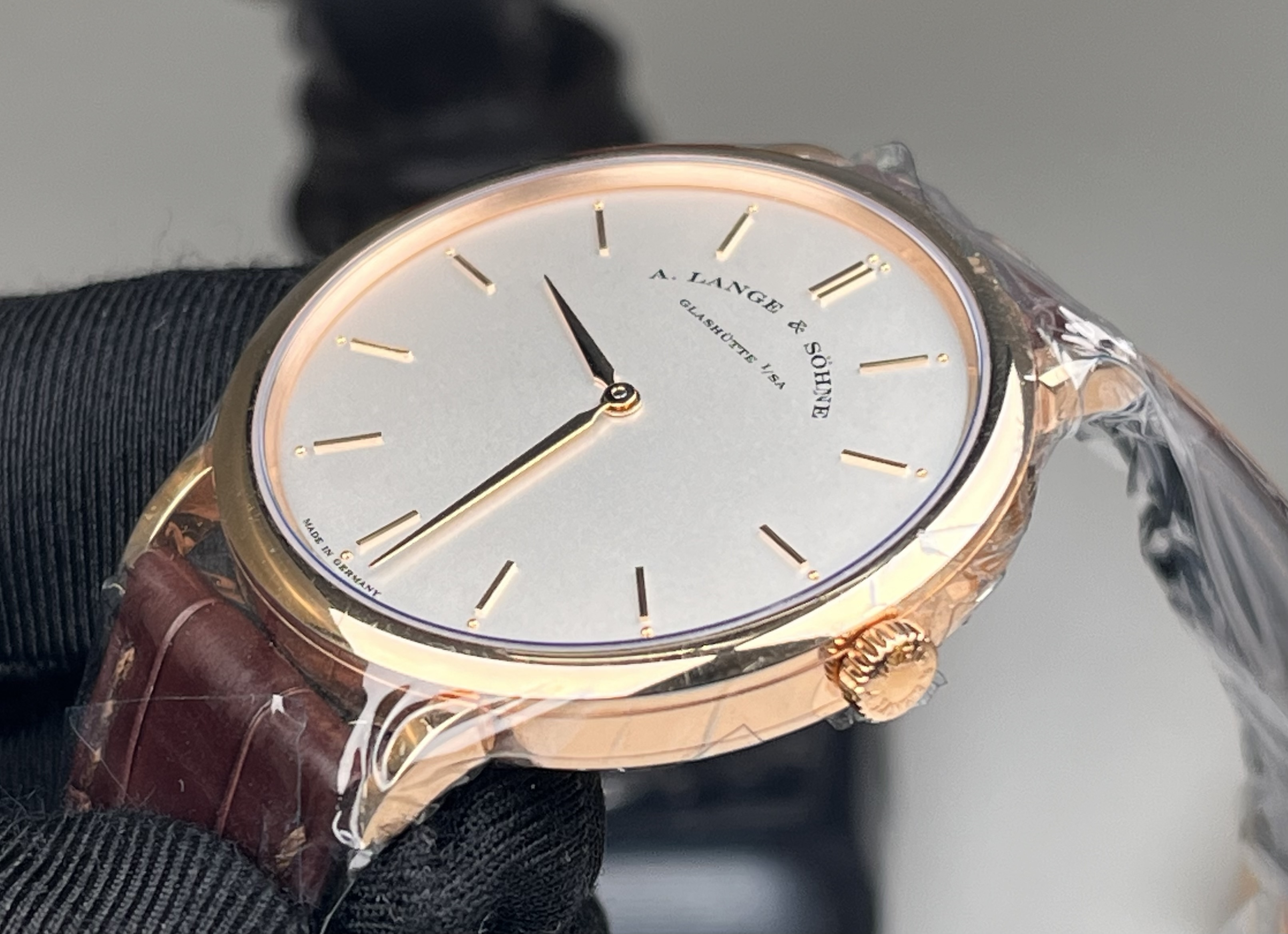 A. Lange & S&ouml;hne 211.032 detail 2