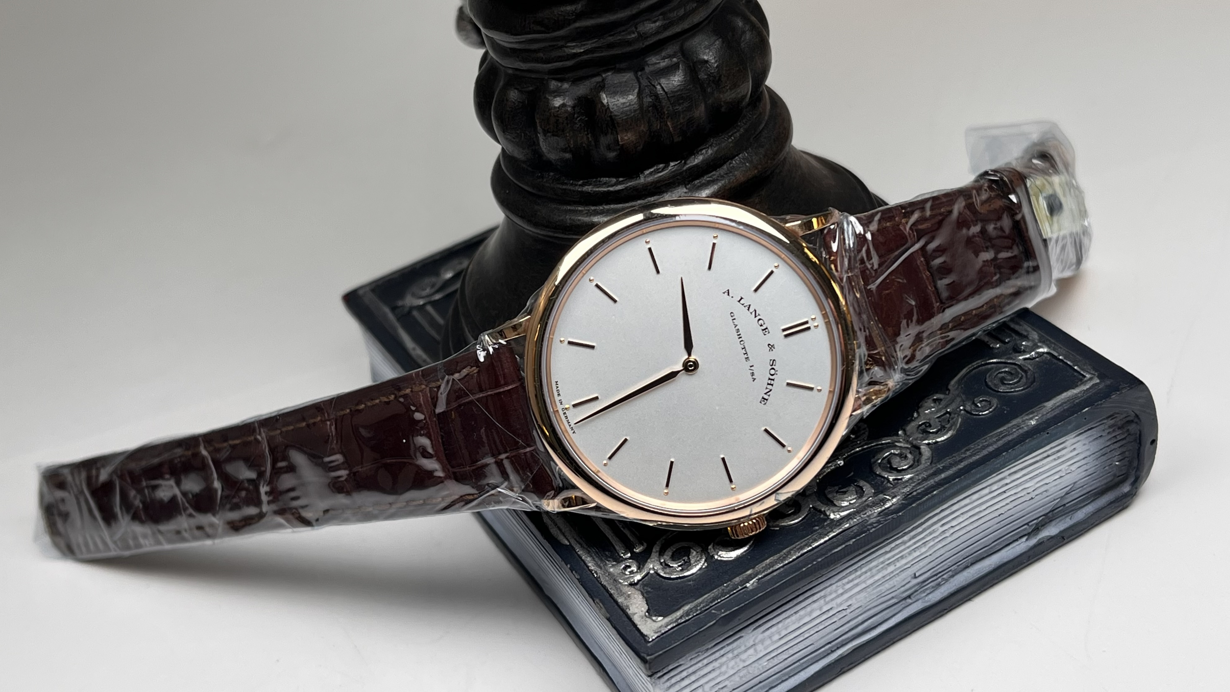 A. Lange & S&ouml;hne 211.032 detail 5
