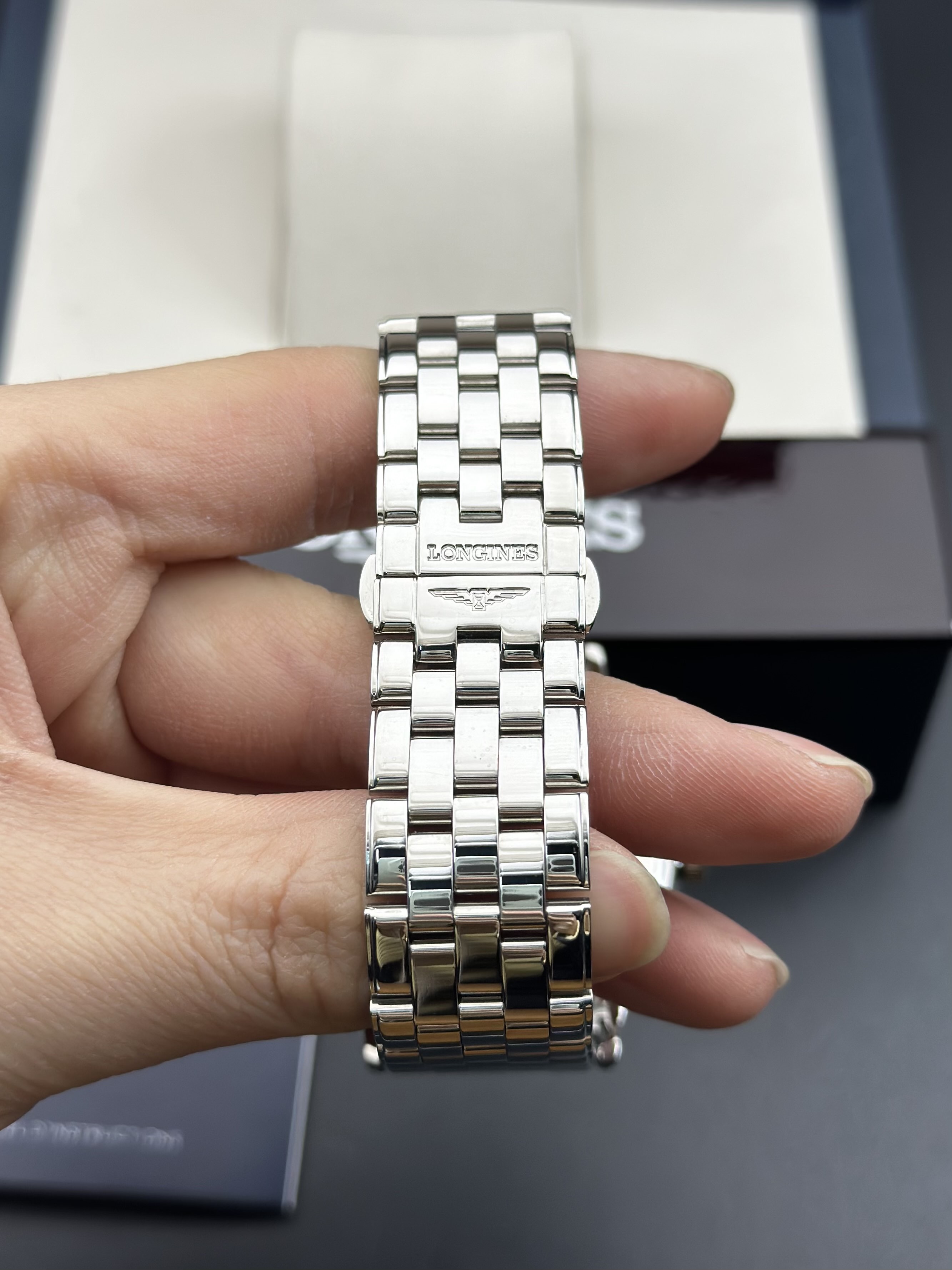 Longines L4.984.4.97.6 detail 3
