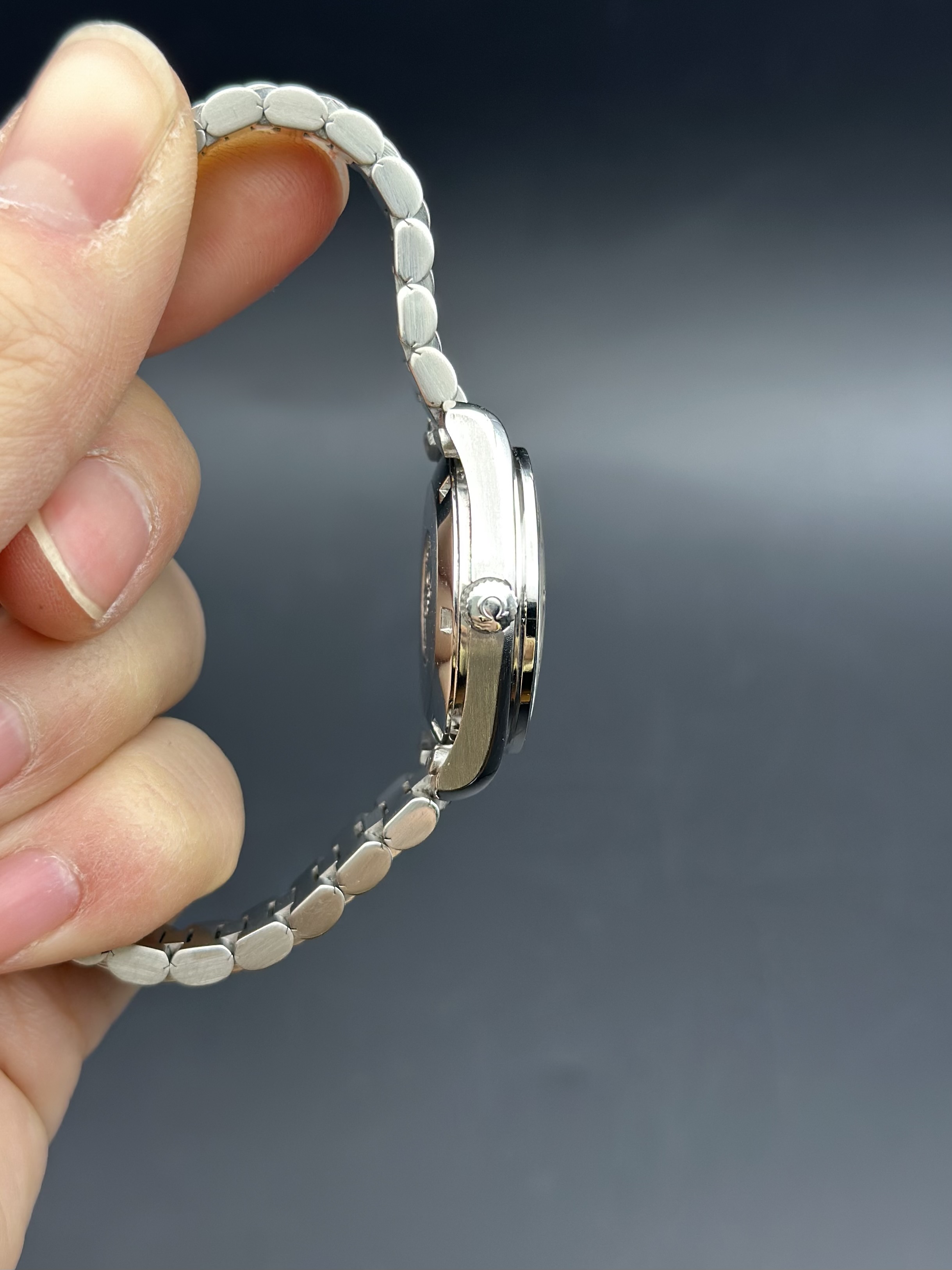 Omega Vintage detail 5