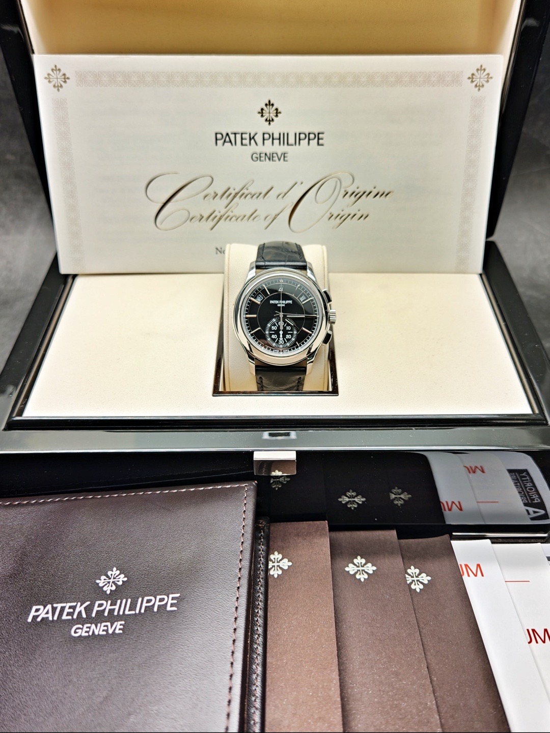 Patek Philippe 5905P-010 detail 7