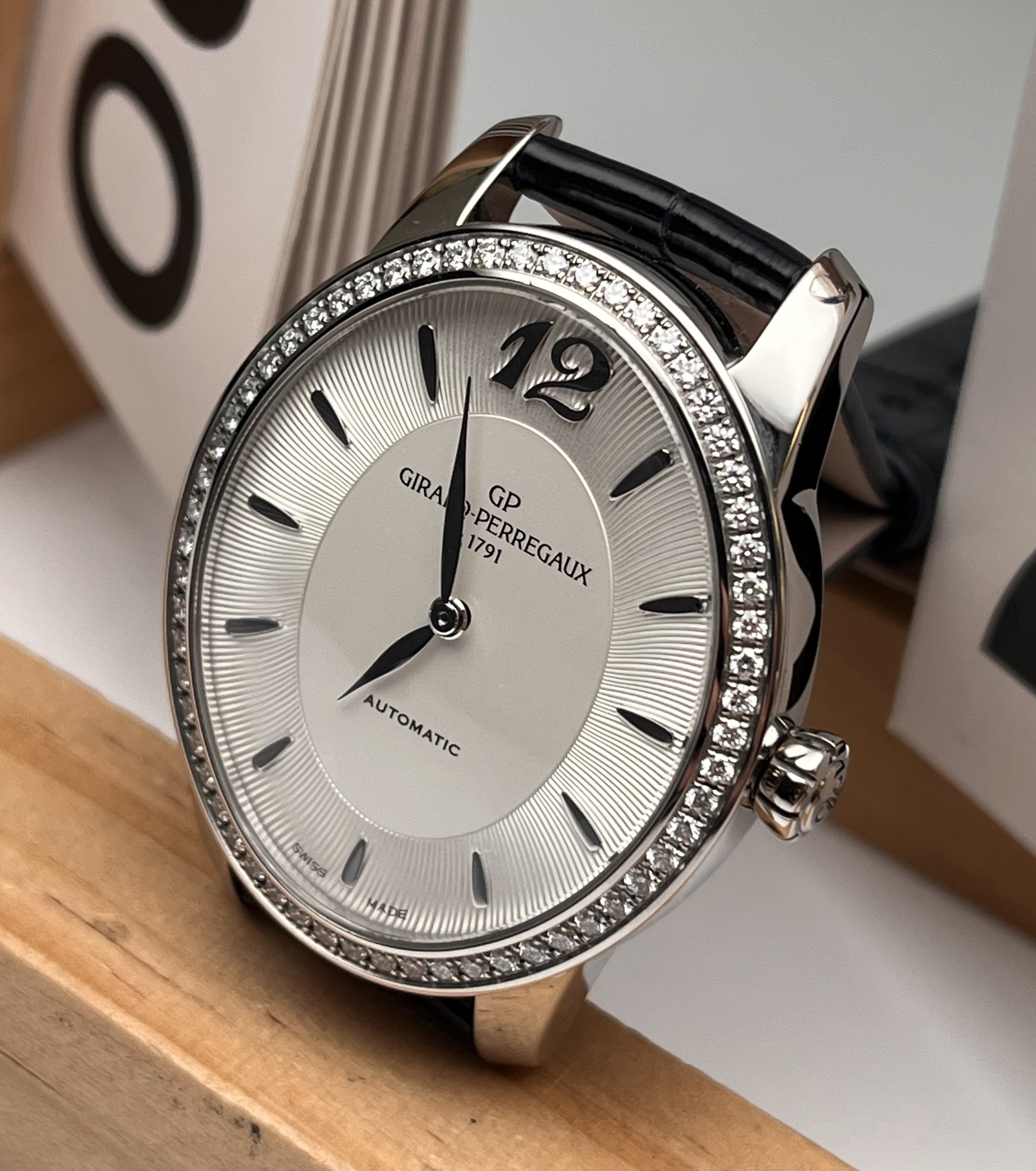 Girard Perregaux 80493D11A131-CK6A detail 2