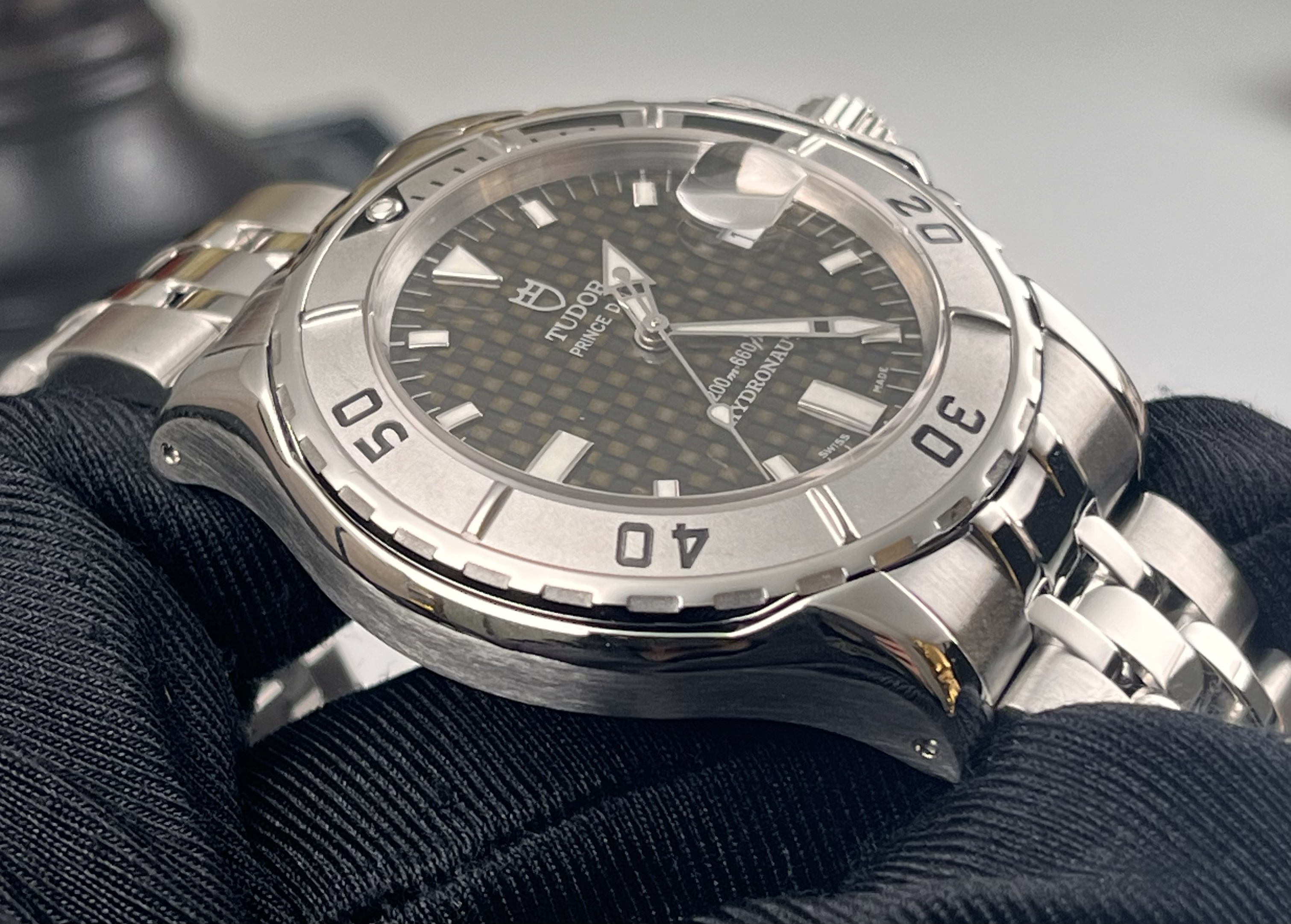 Tudor 89190P detail 3