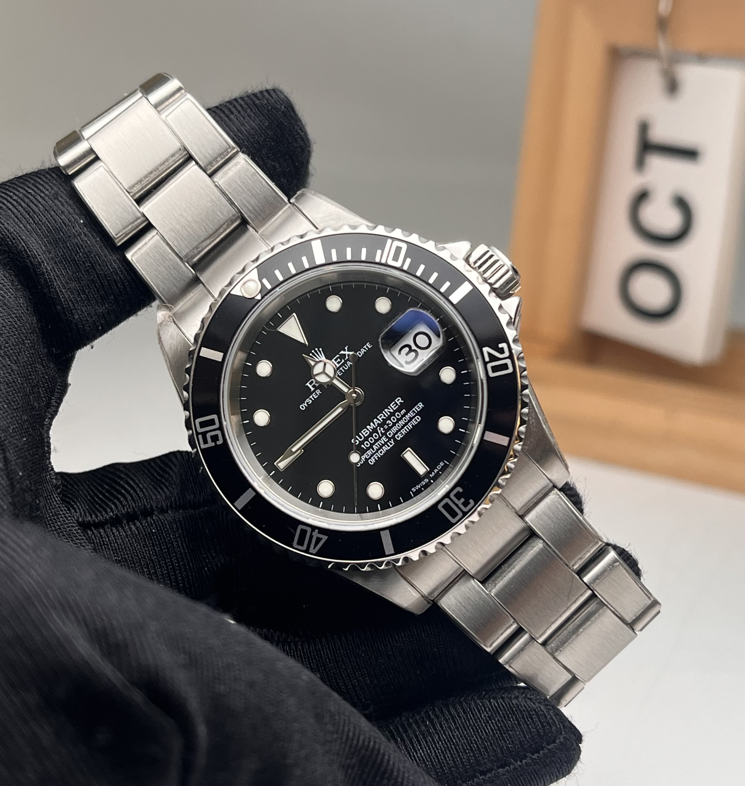 Rolex 16610 detail 1