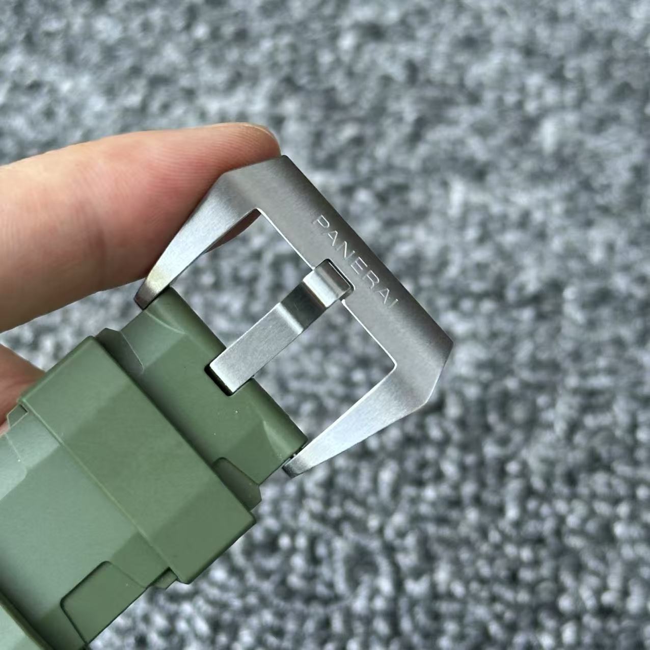 Panerai PAM01287 detail 6