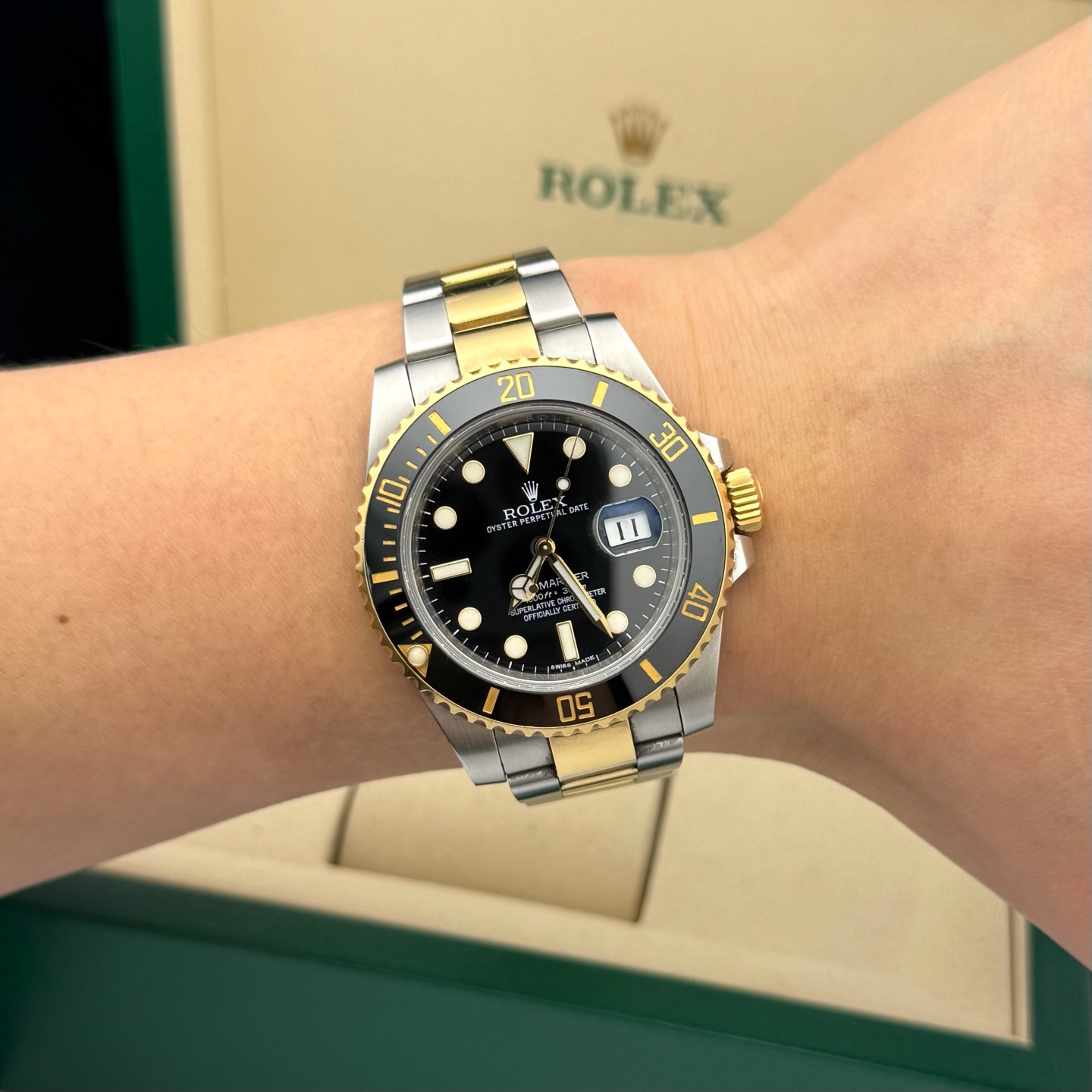 Rolex 116613ln detail 6