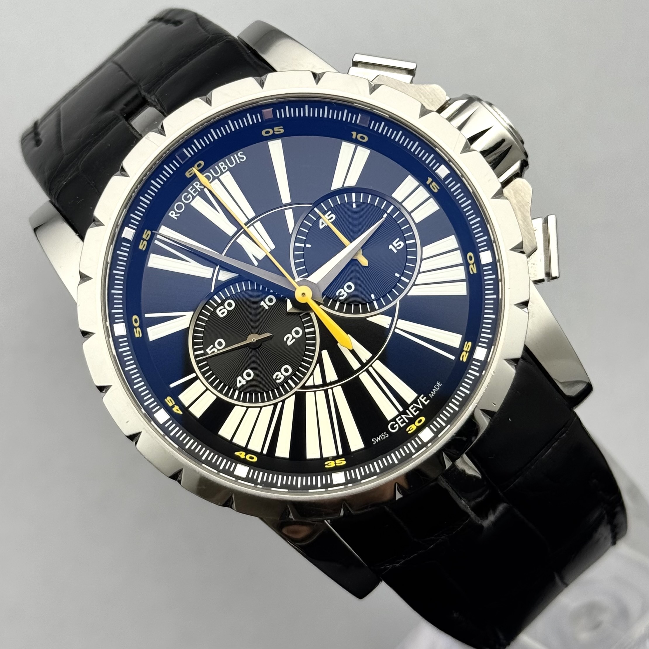 Roger Dubuis RDDBEX0266 detail 2