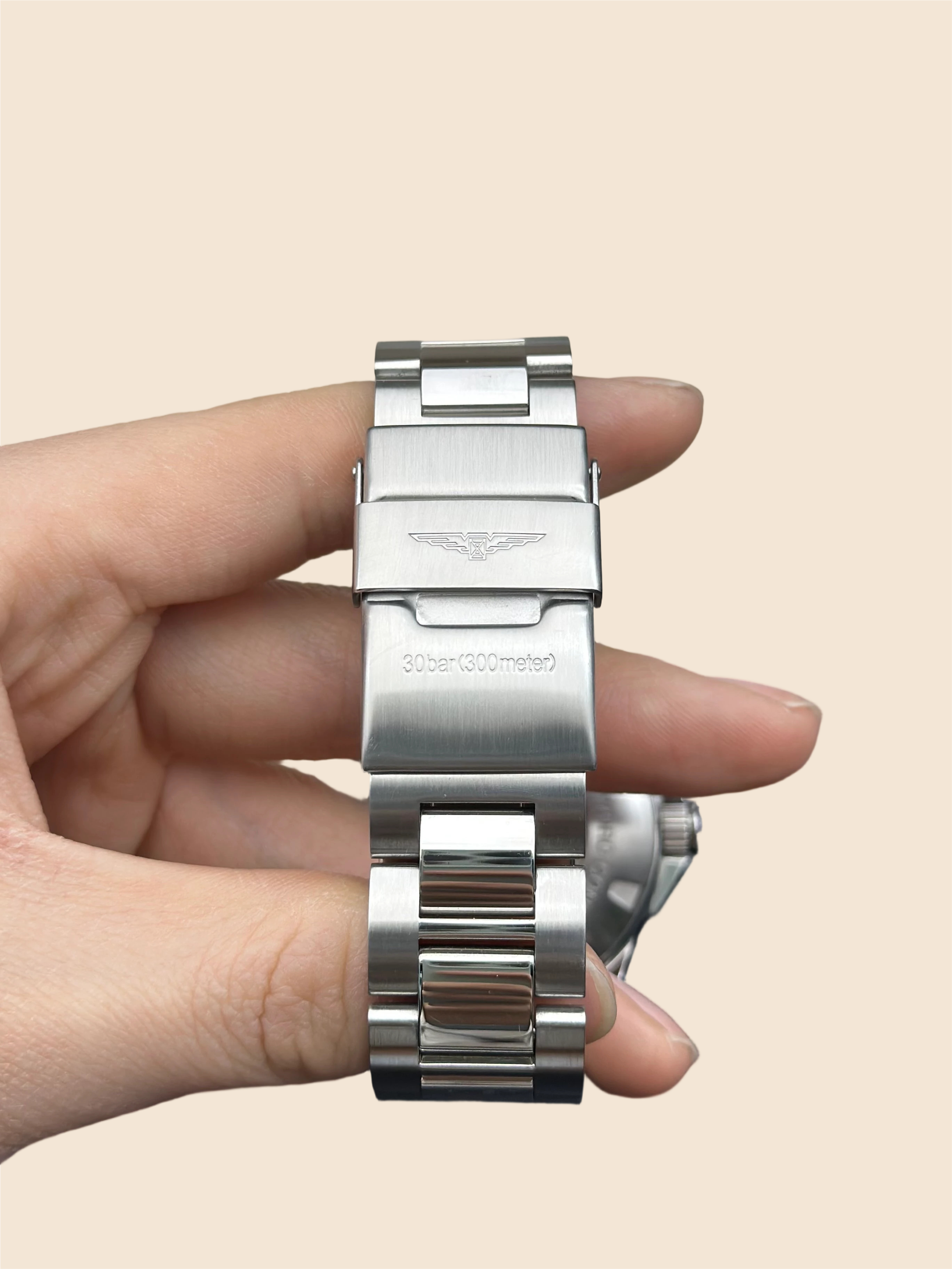 Longines L3.741.4.96.6 detail 3