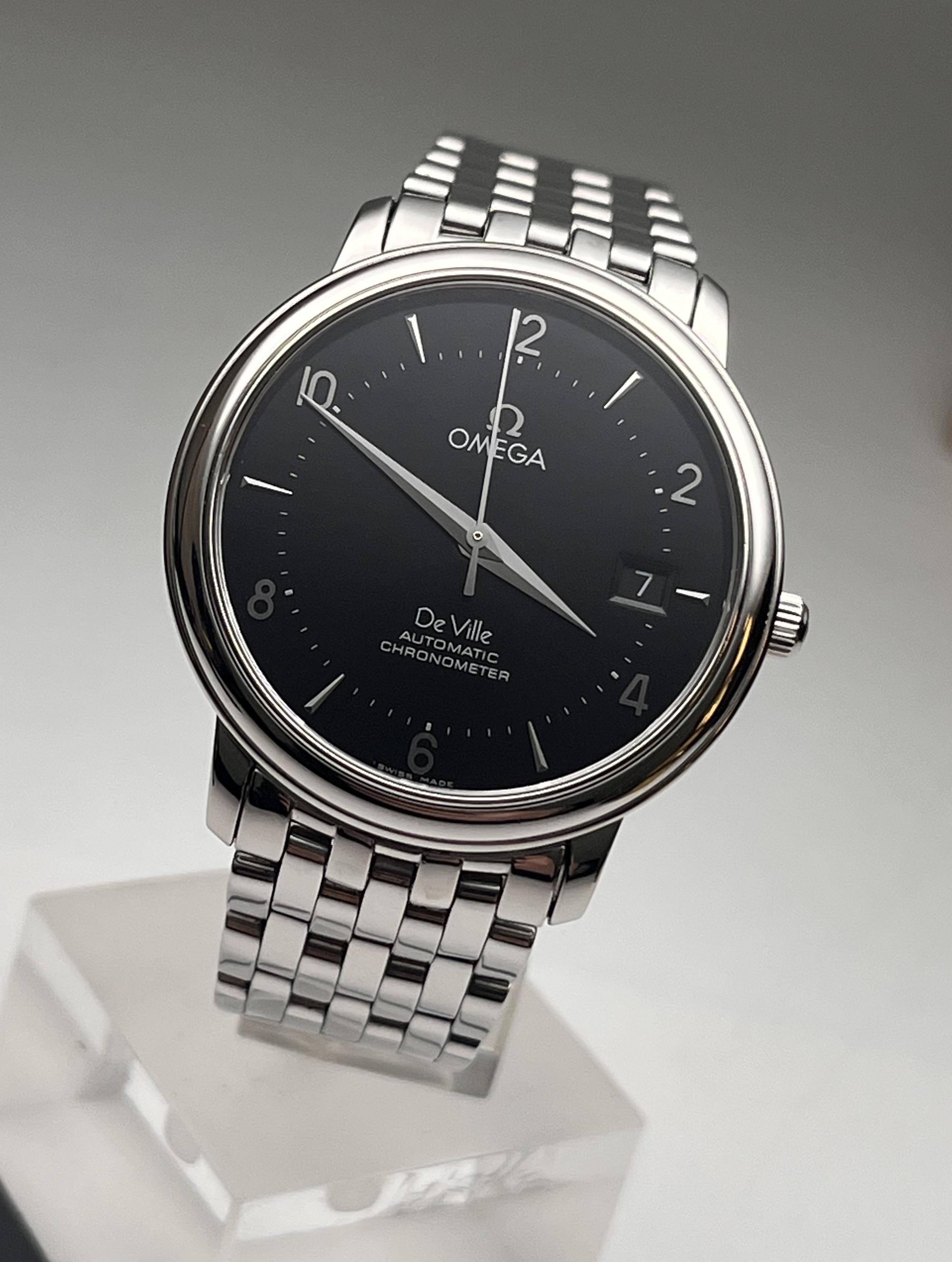 Omega 4512.50.00 detail 2