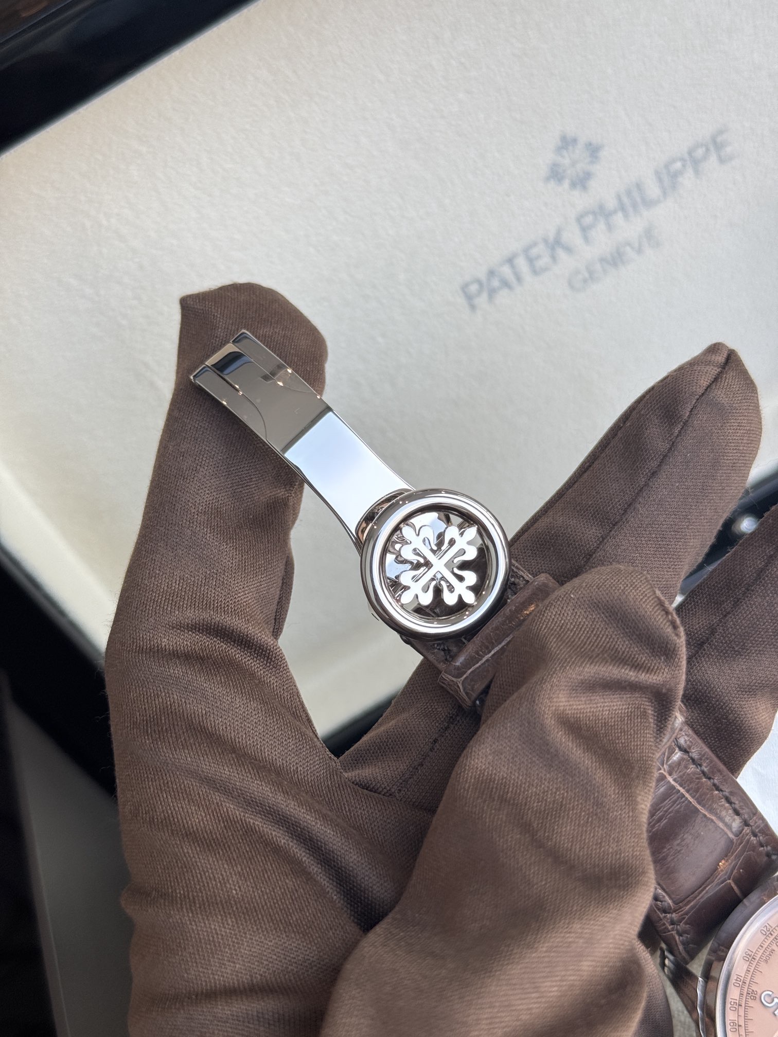 Patek Philippe 5172G-010 detail 2