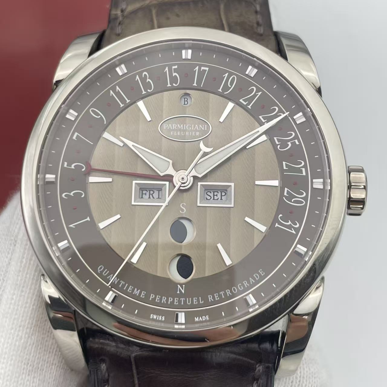 Parmigiani Fleurier PFH227 detail 7