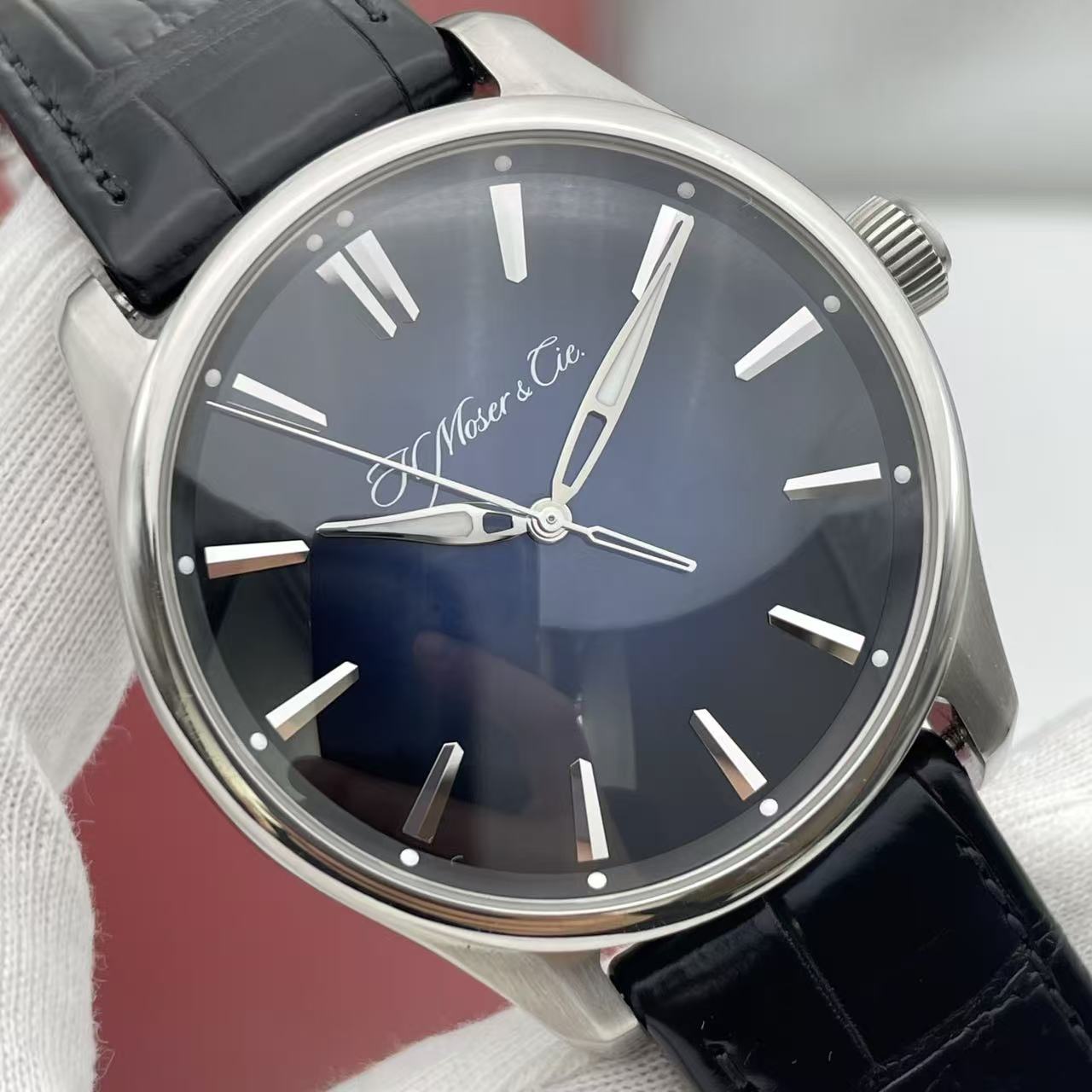H.Moser & Cie() Vintage detail 1