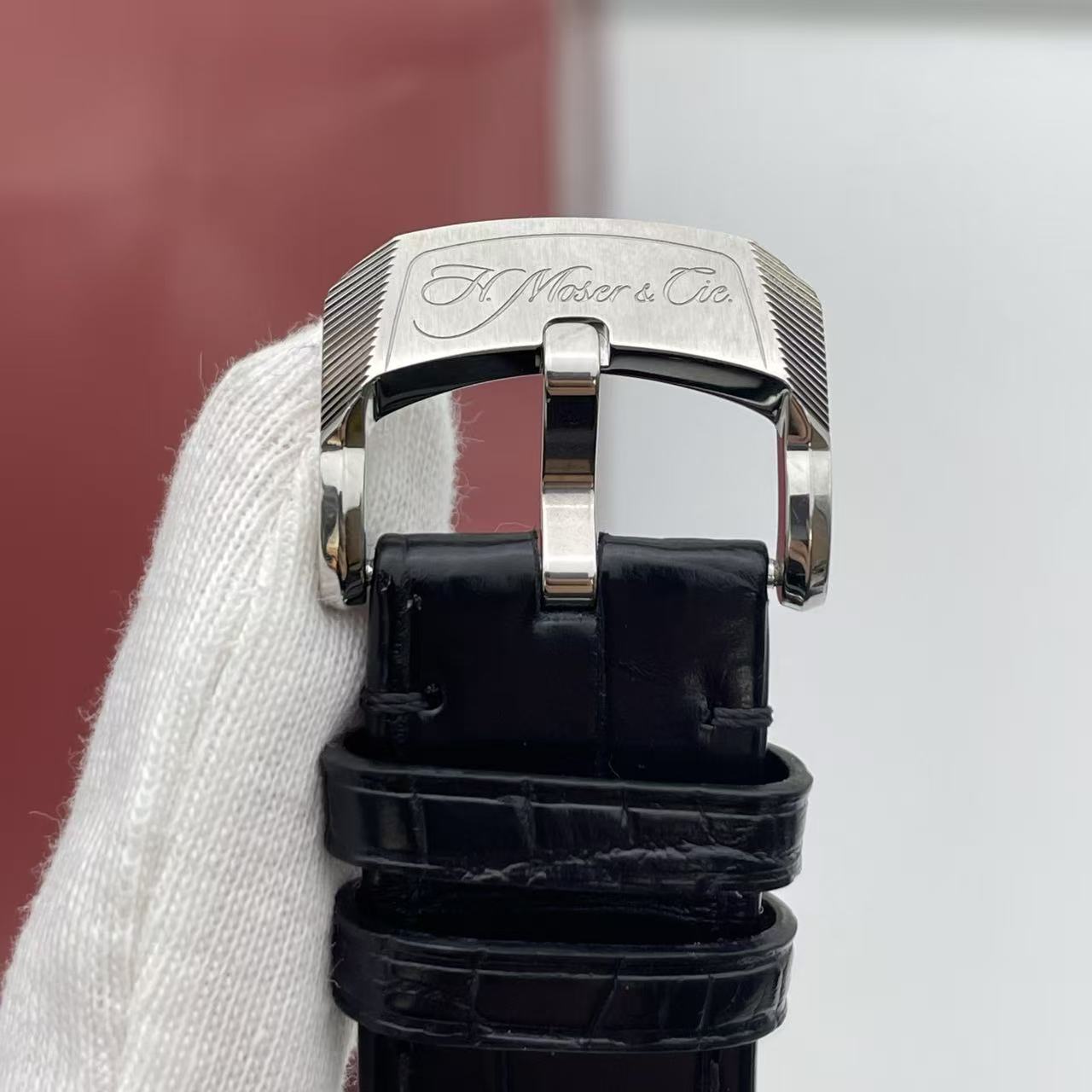 H.Moser & Cie() Vintage detail 5