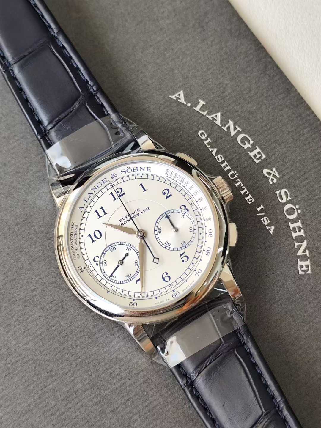 A. Lange & S&ouml;hne 414.026 detail 4