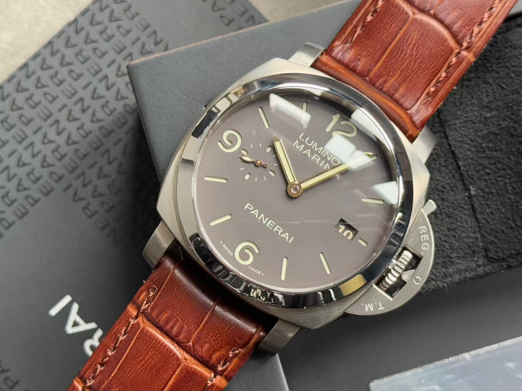 Panerai pam00351 detail 3
