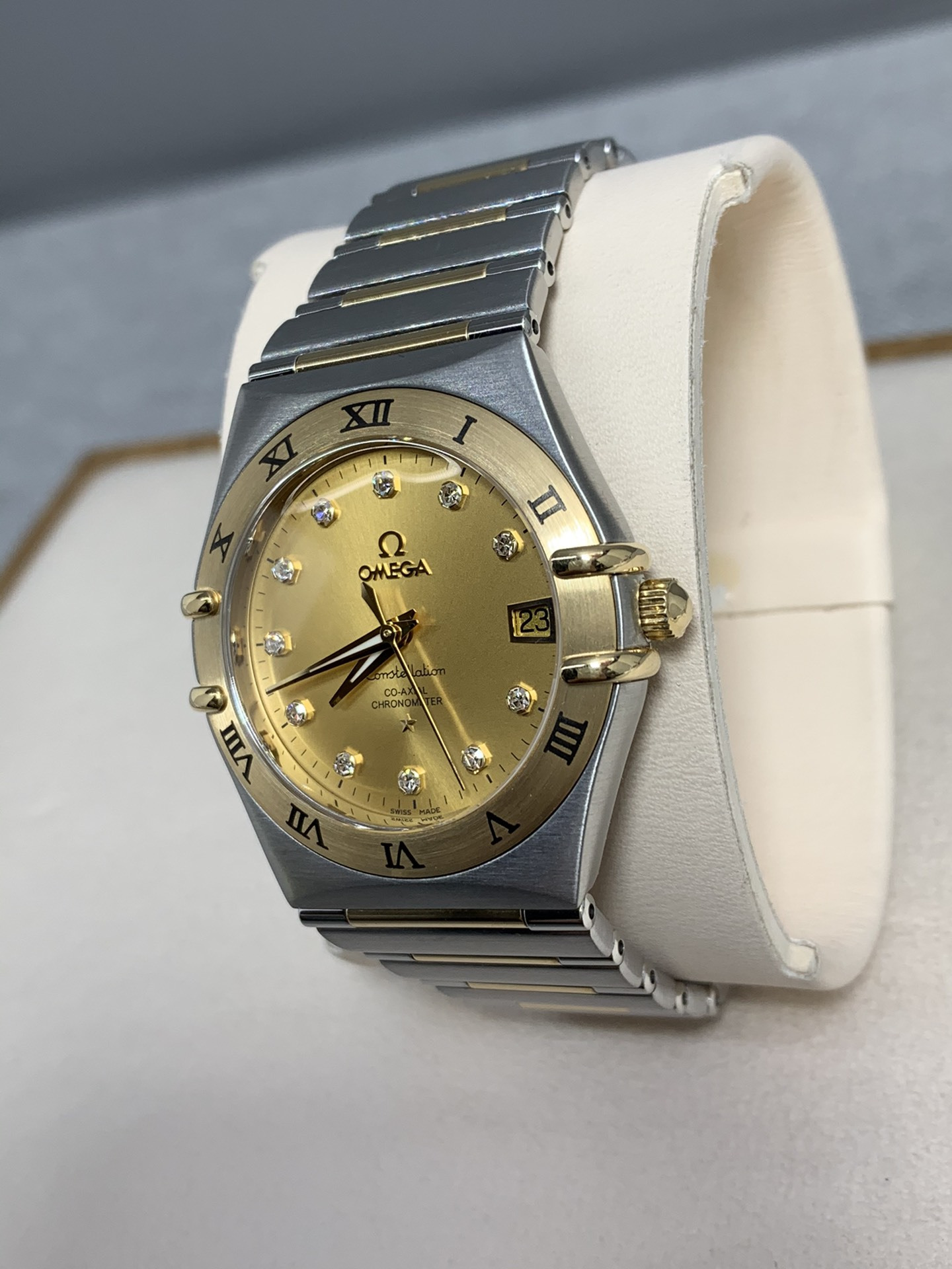 Omega 111.20.36.20.58.001 detail 5