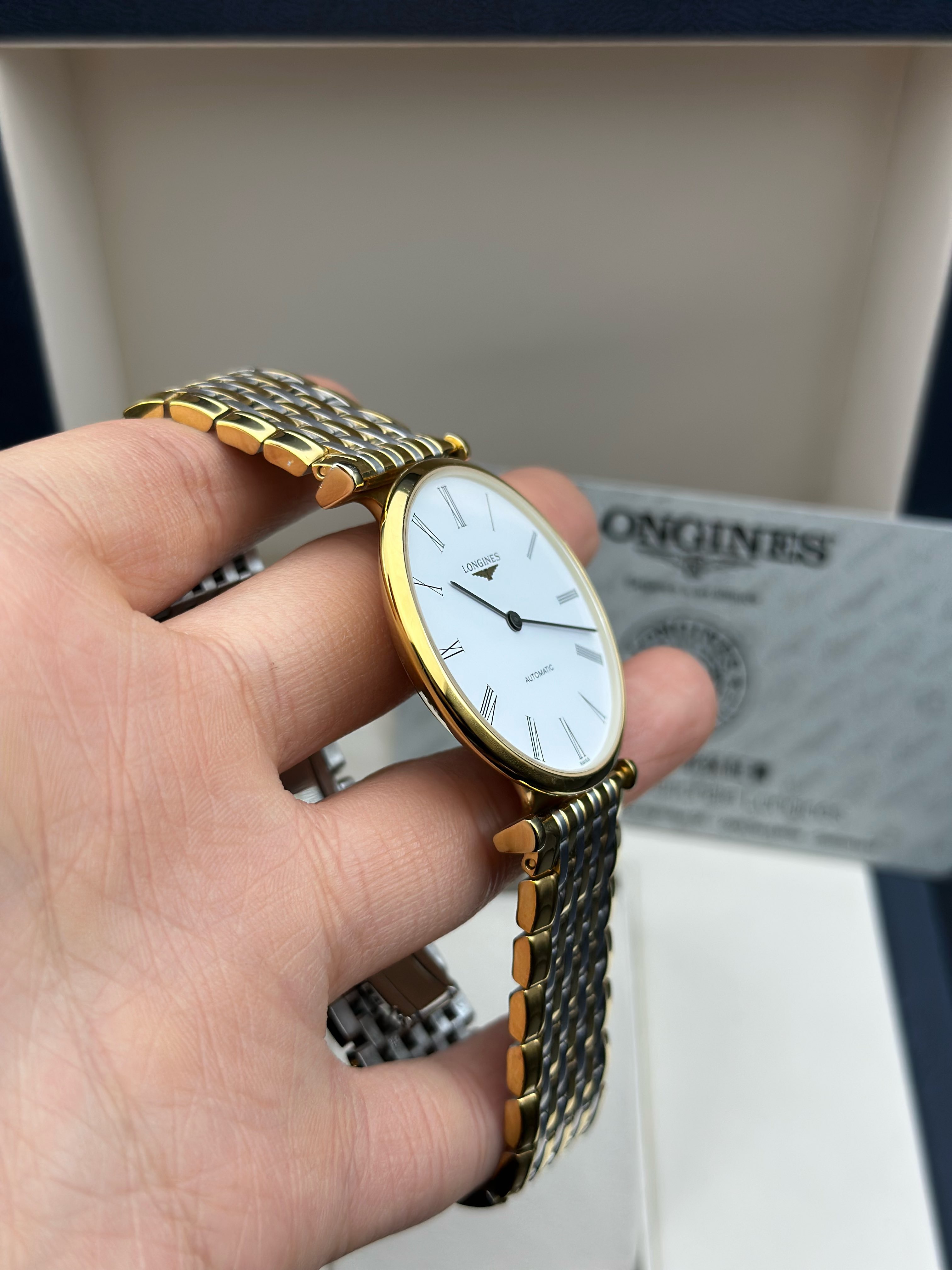 Longines L4.908.2.11.7 detail 2