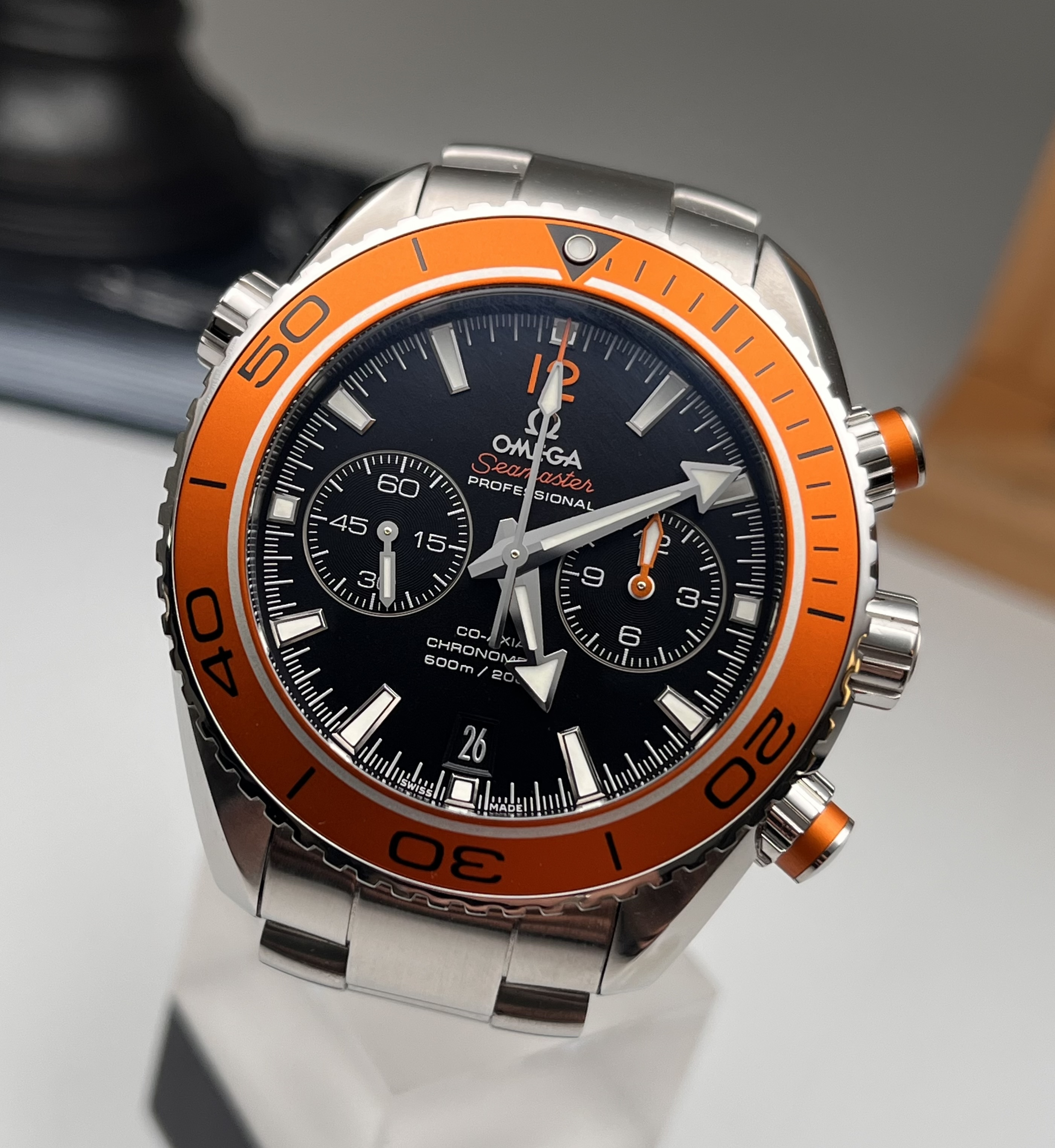 Omega 232.30.46.51.01.002 detail 1