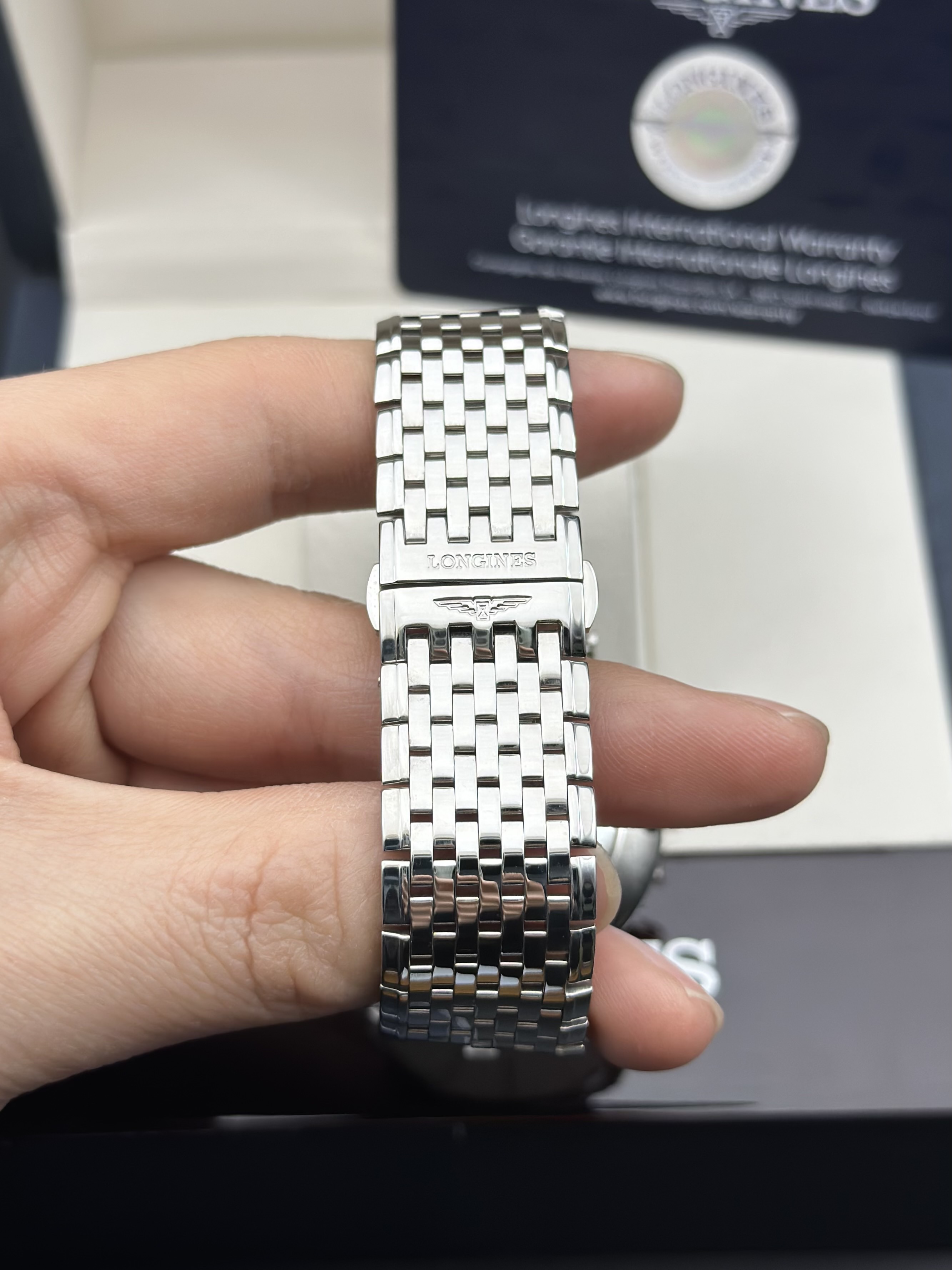 Longines L4.908.4.71.6 detail 3