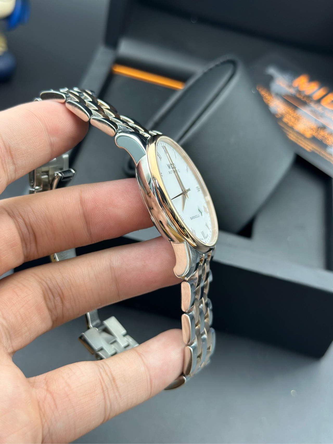 Mido M8600.9.N6.1 detail 2