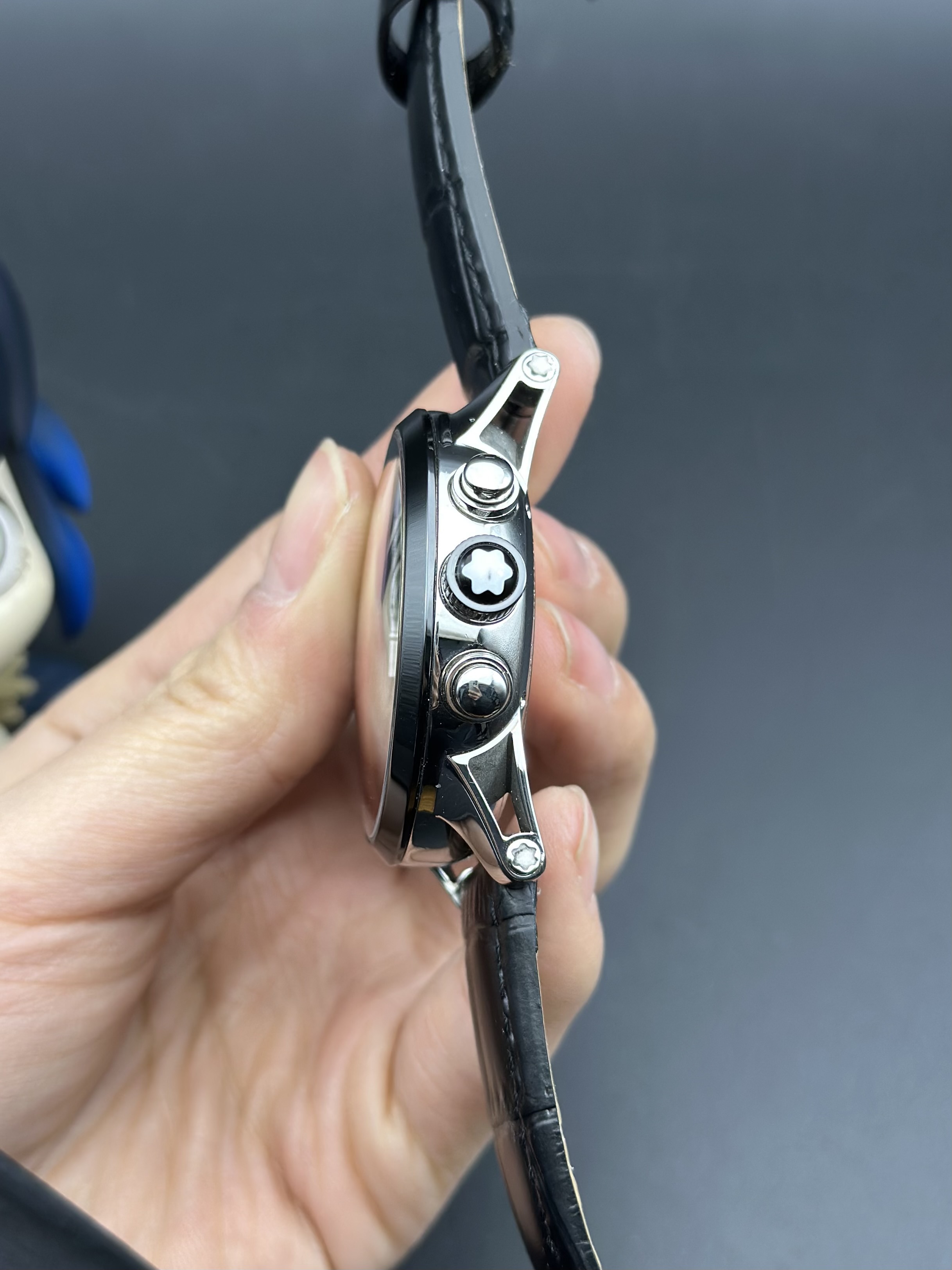 Montblanc U0102365 detail 4