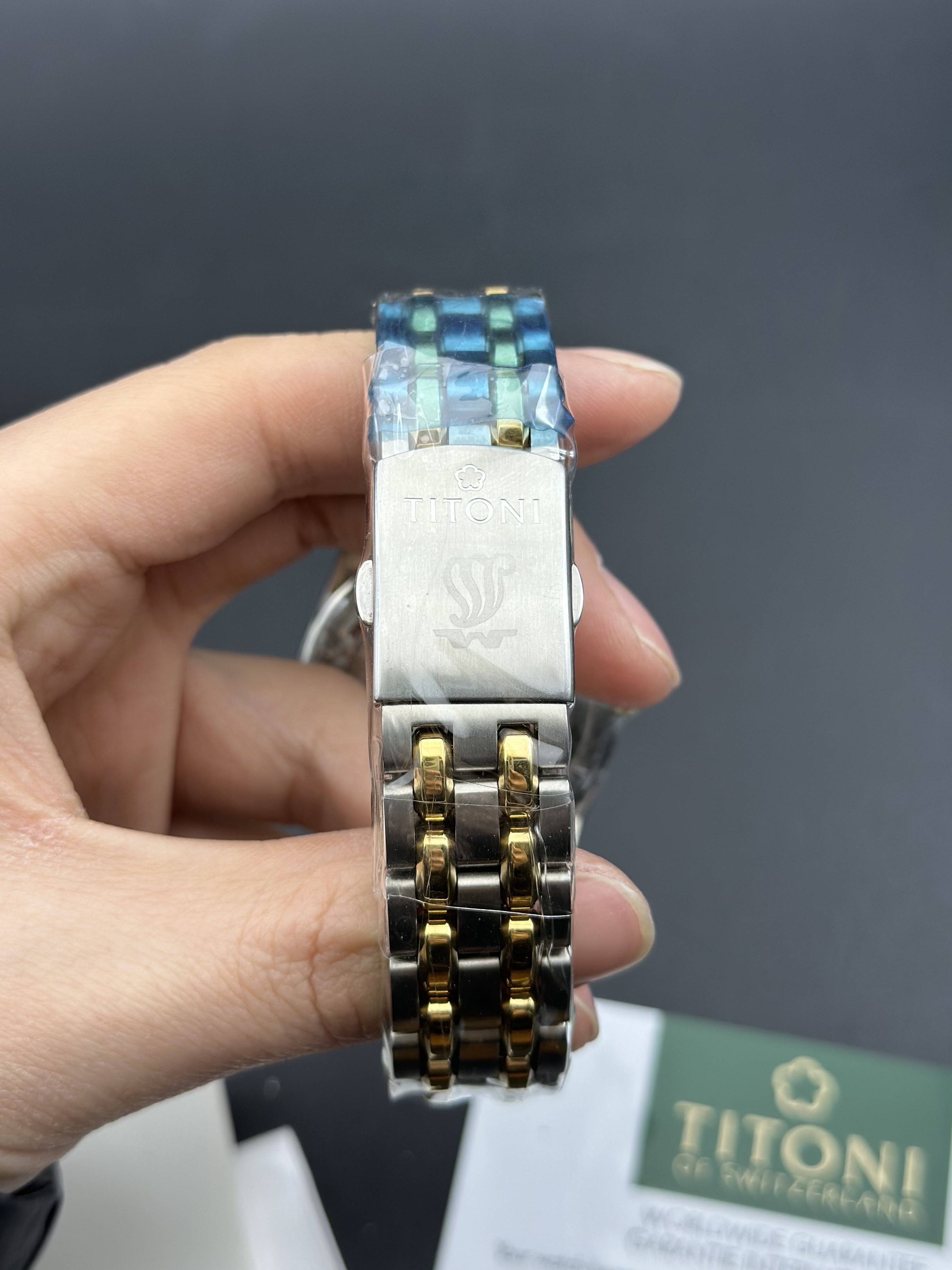 TITONI 777SY-DB-027 detail 3