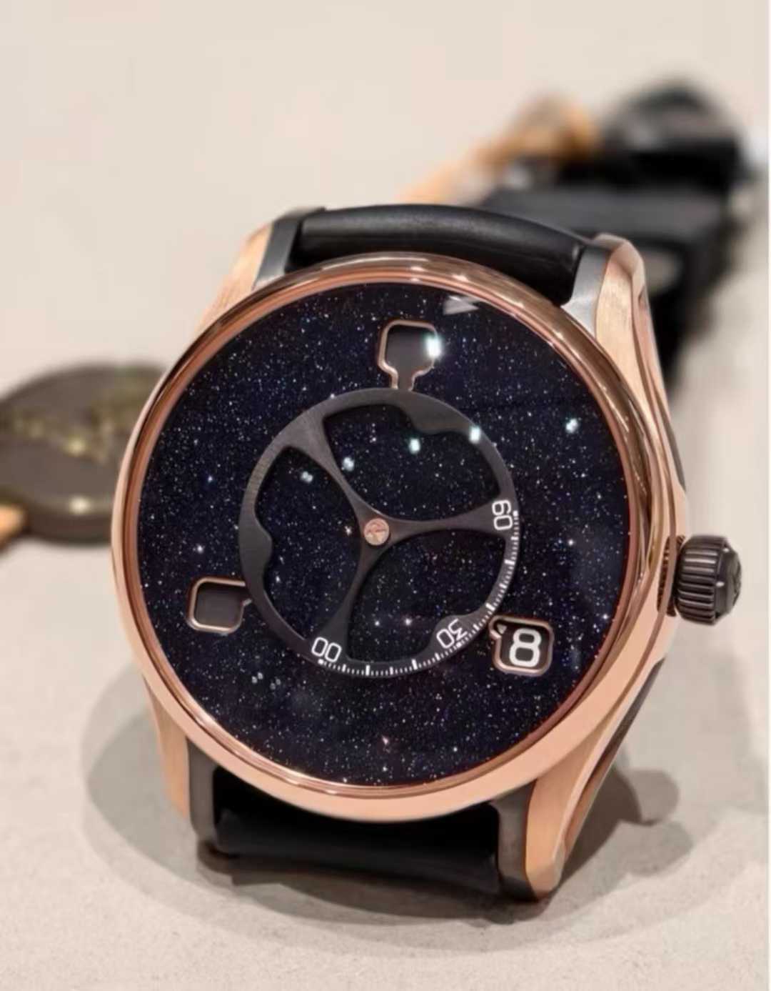 H.Moser & Cie() 3240-0900
