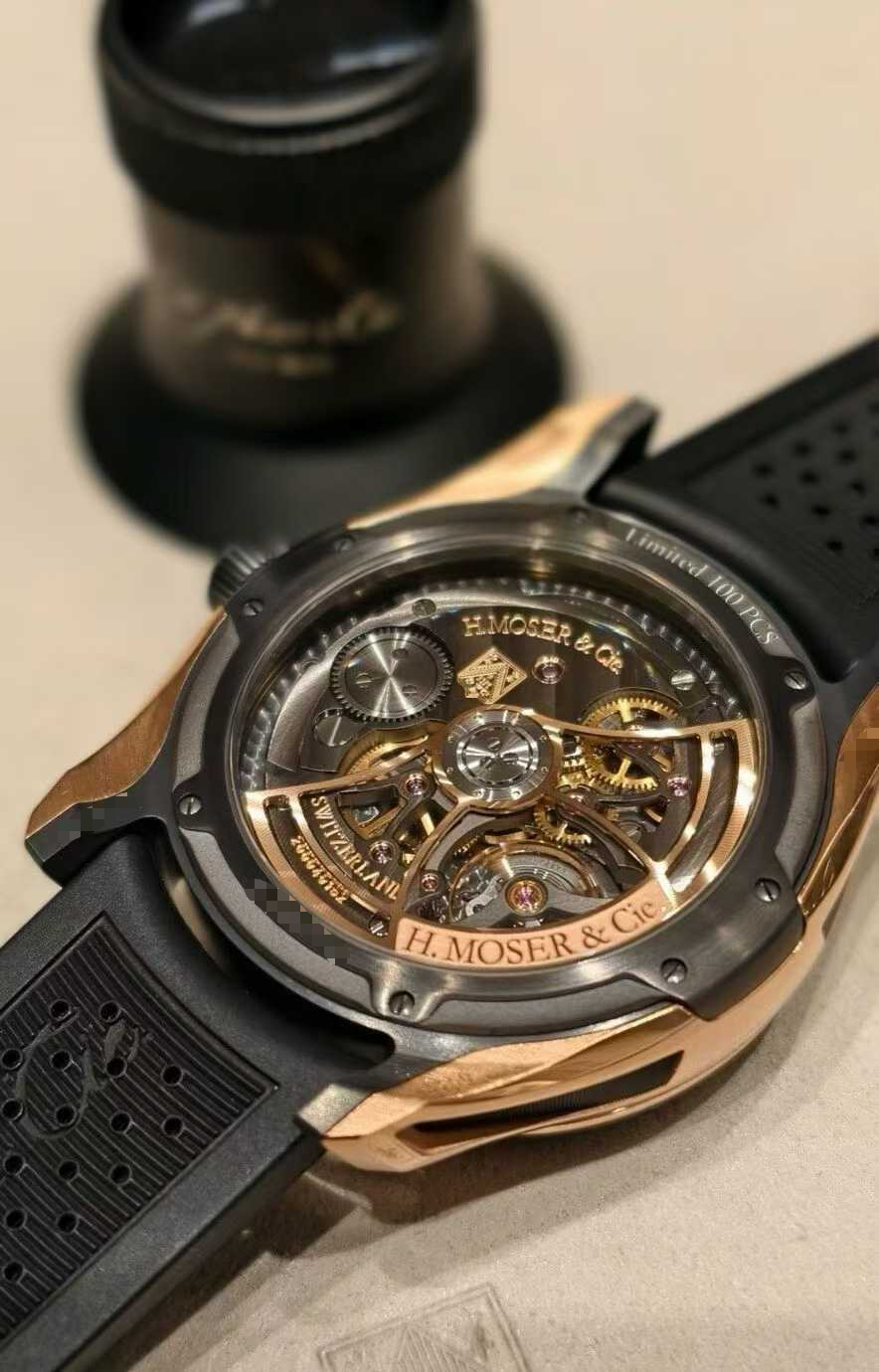 H.Moser & Cie() 3240-0900 detail 5