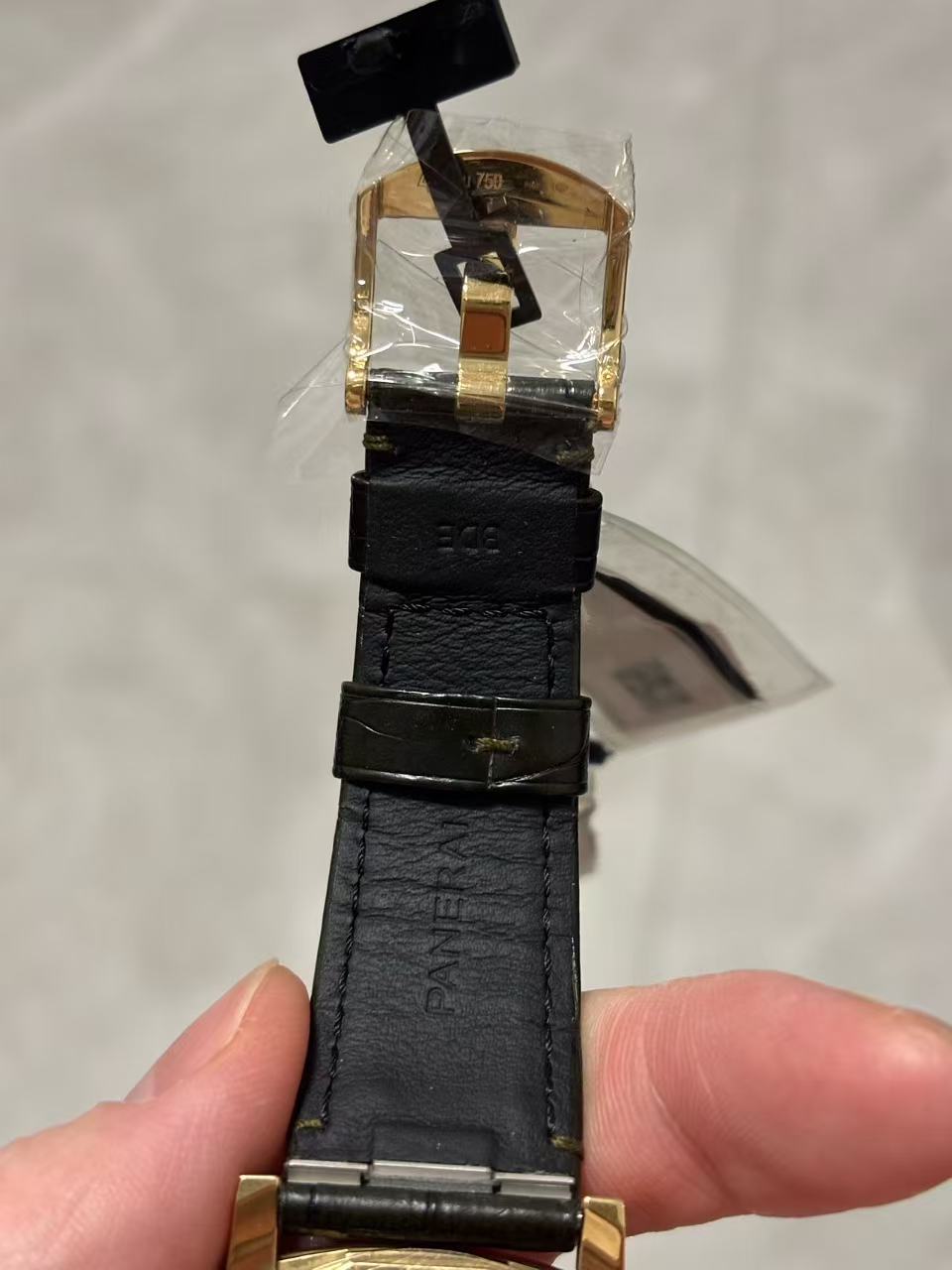 Panerai PAM01423 detail 5